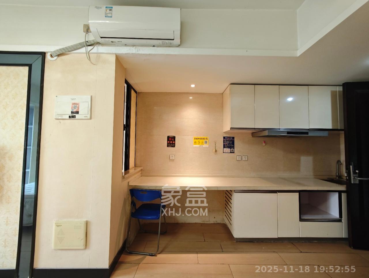 德思勤城市广场（宝格丽公寓）  1室1厅1卫    1600.0元/月