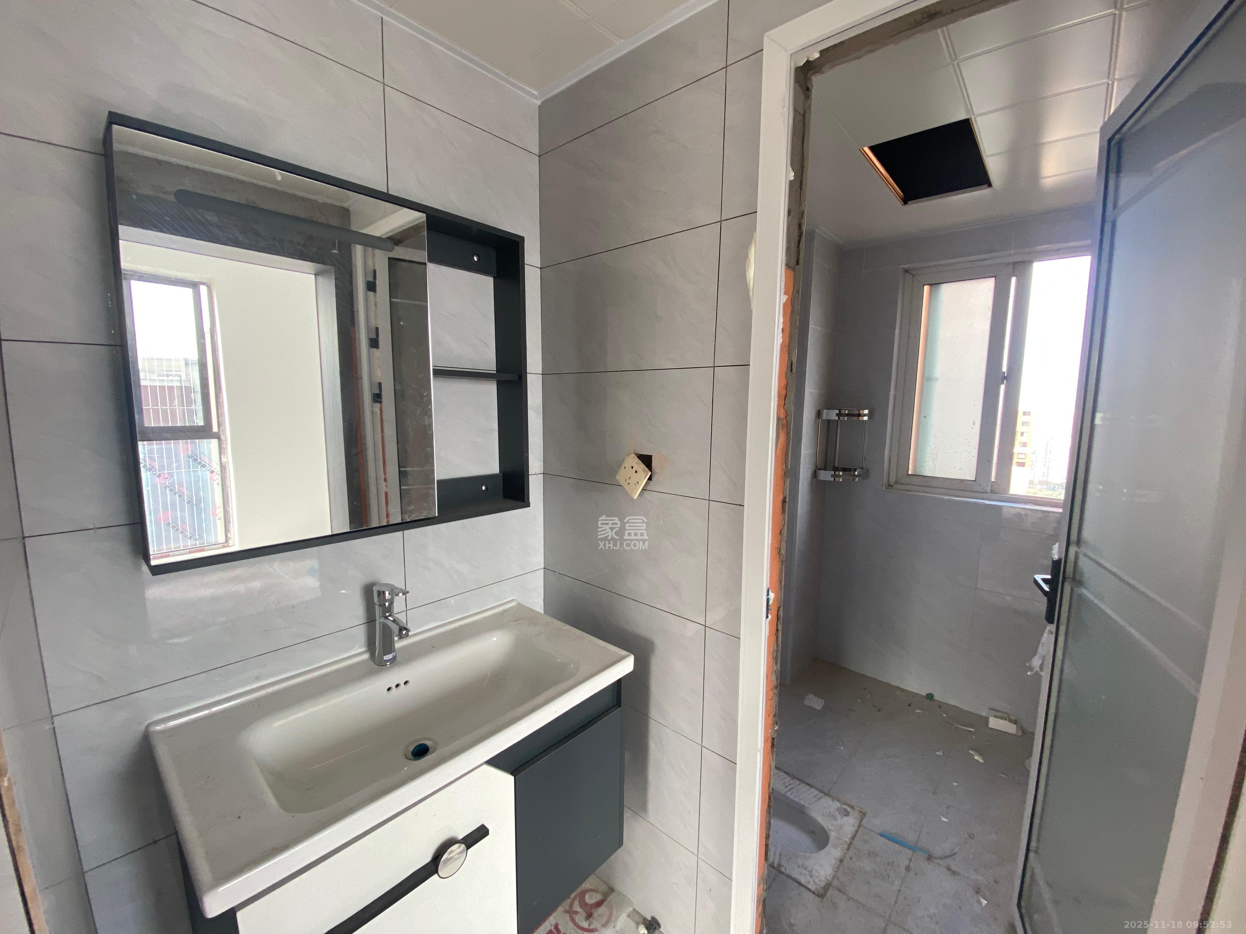 新城国际花都 4室2厅2卫 2000.0元/月 新城国际花都 4室2厅2卫 2000.0元/月室内图