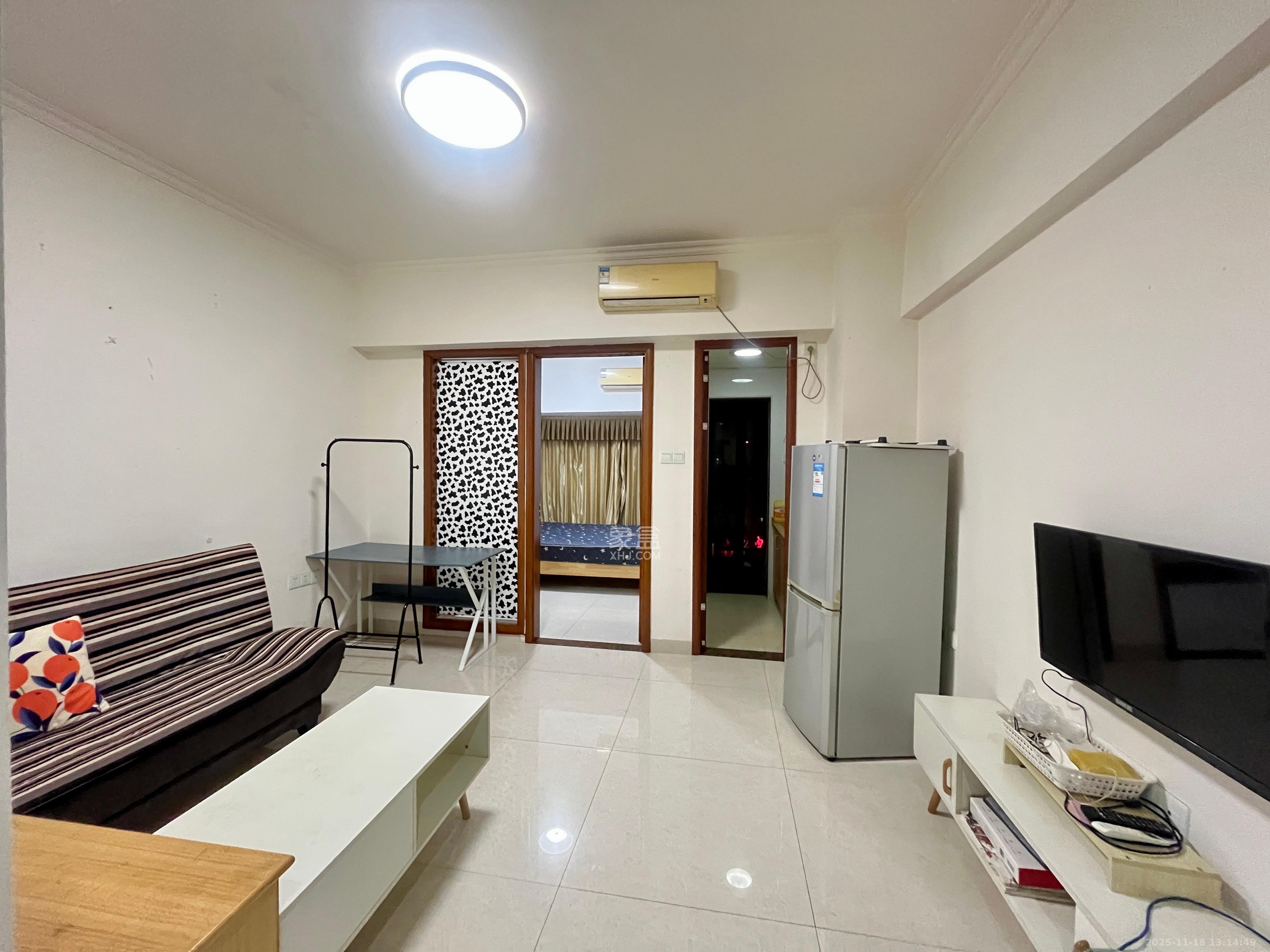 方略90公馆 1室1厅1卫 1000.0元/月 方略90公馆 1室1厅1卫 1000.0元/月室内图