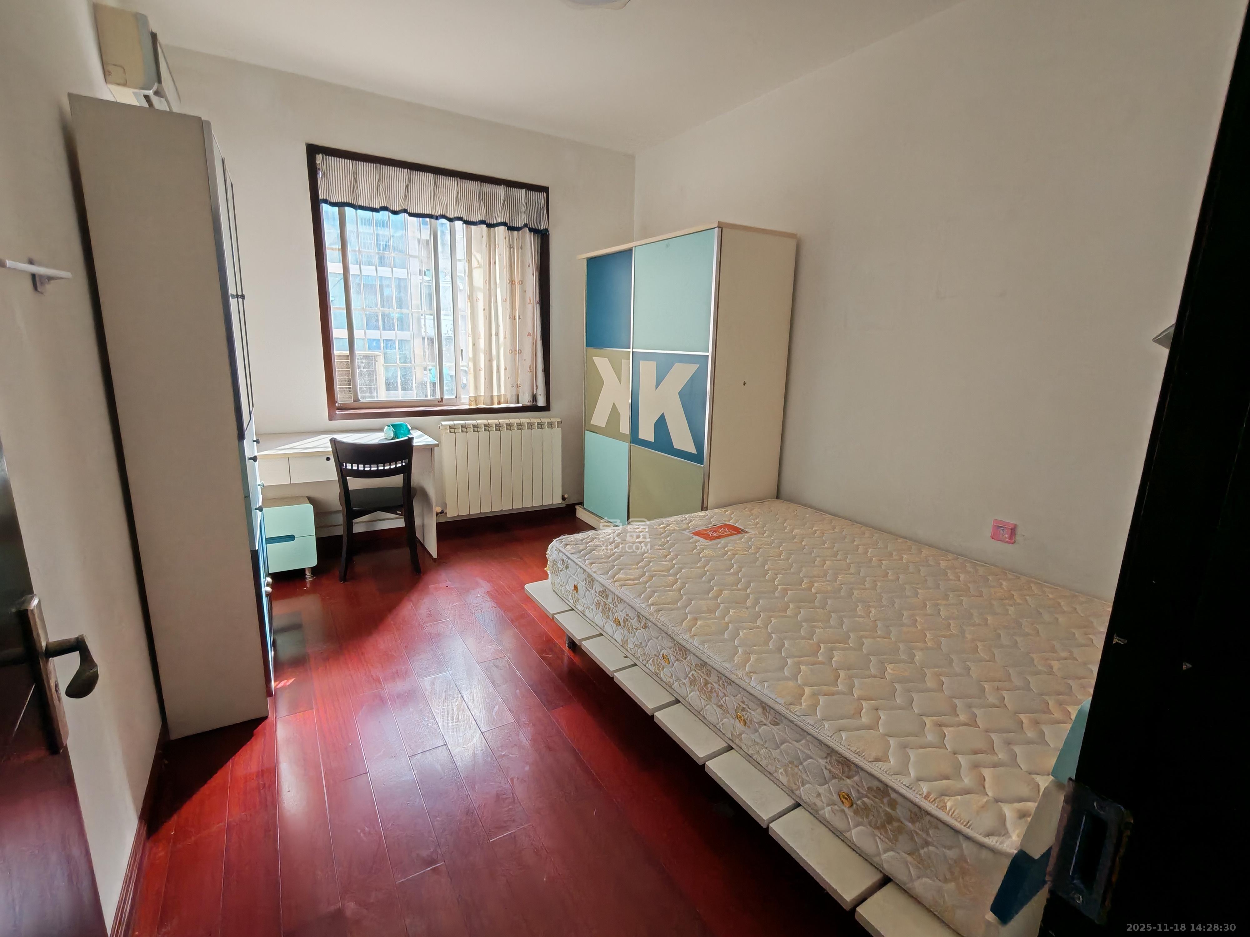 仰天湖省送变电宿舍 2室1厅1卫 2300.0元/月 仰天湖省送变电宿舍 2室1厅1卫 2300.0元/月室内图