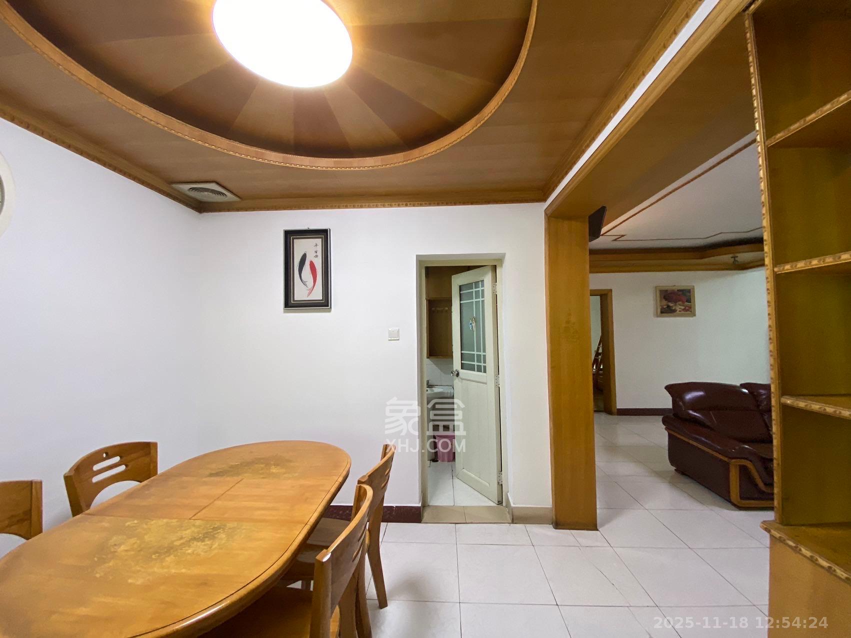 紫荆花园 2室2厅2卫 1700.0元/月 紫荆花园 2室2厅2卫 1700.0元/月室内图