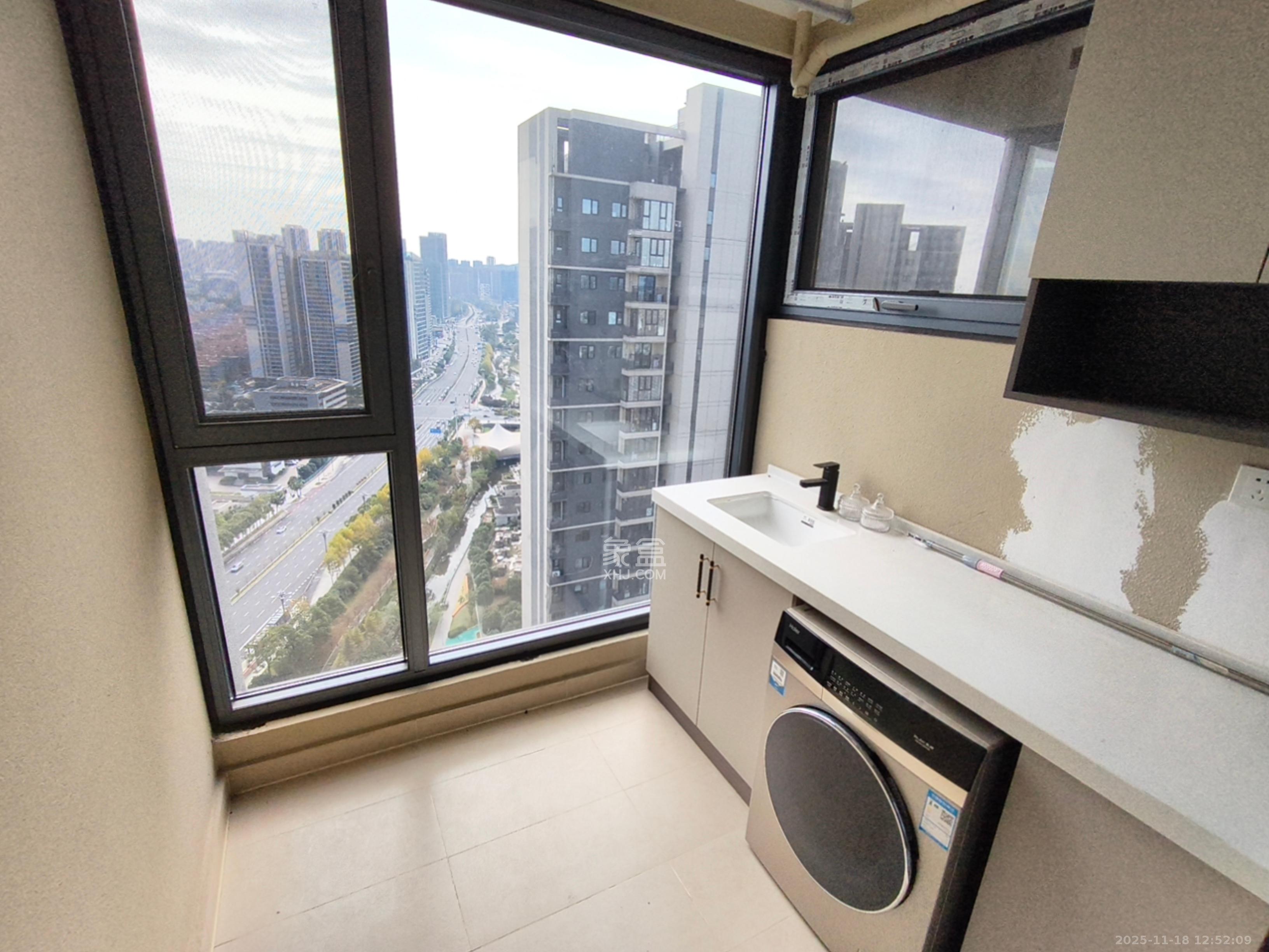 万科金色梦想C区 3室2厅2卫 3400.0元/月 万科金色梦想C区 3室2厅2卫 3400.0元/月室内图