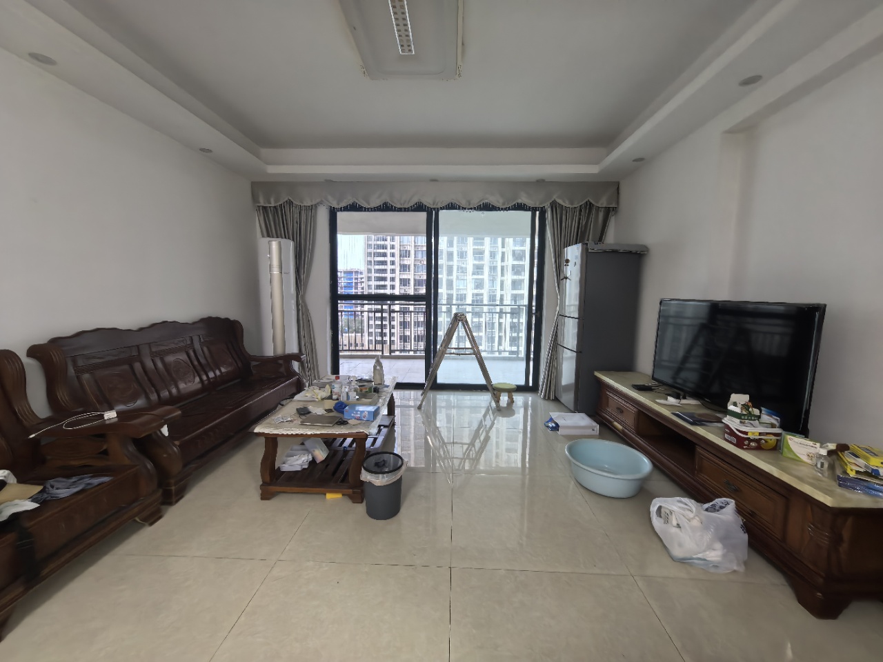 晨晖帝景  1室0厅0卫    2300.0元/月室内图