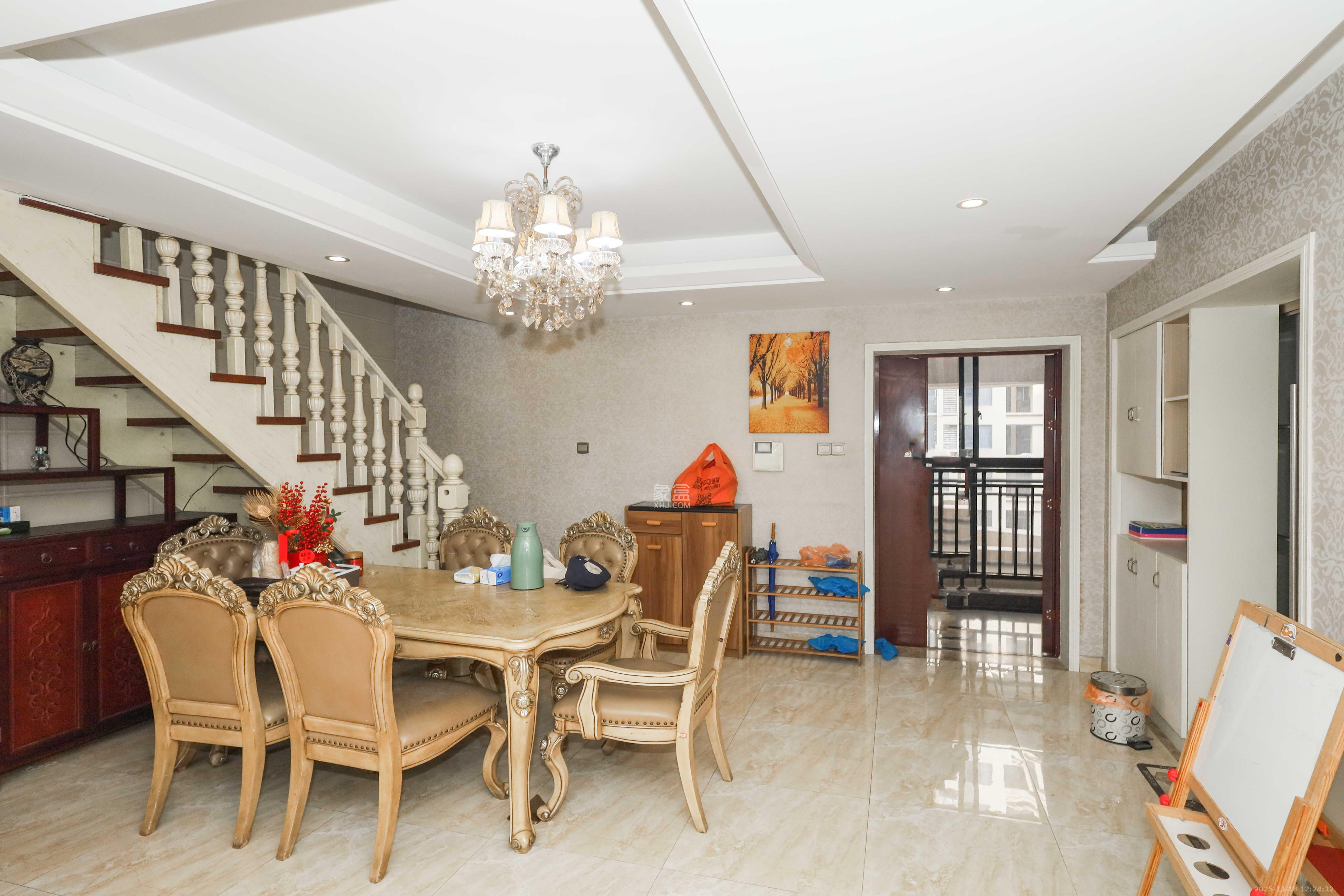 保利麓谷林语D区 3室2厅2卫 199.0万 保利麓谷林语D区 3室2厅2卫 199.0万其他