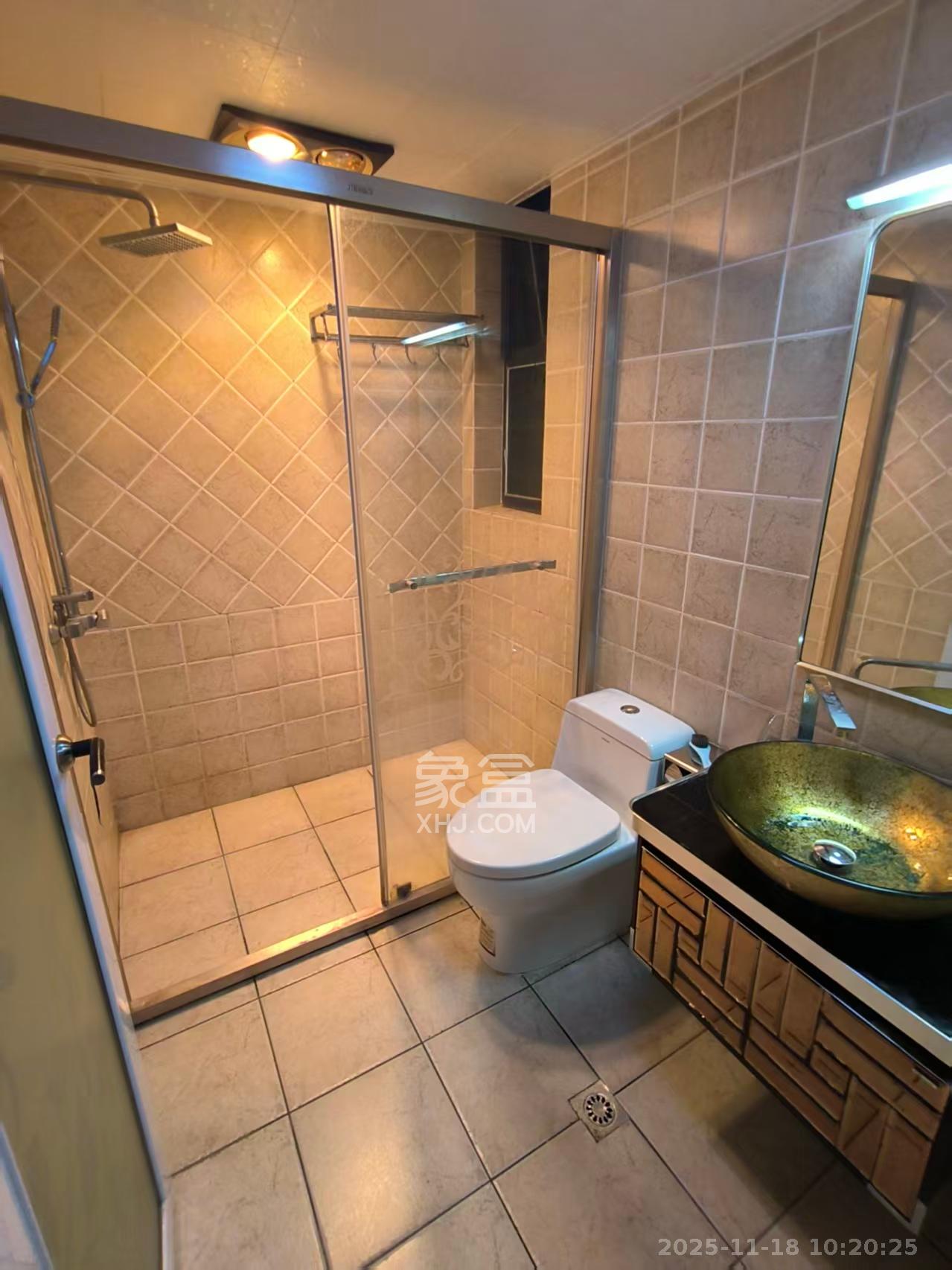 凯通国际城（凯通朝庭）  3室2厅2卫    4000.0元/月室内图