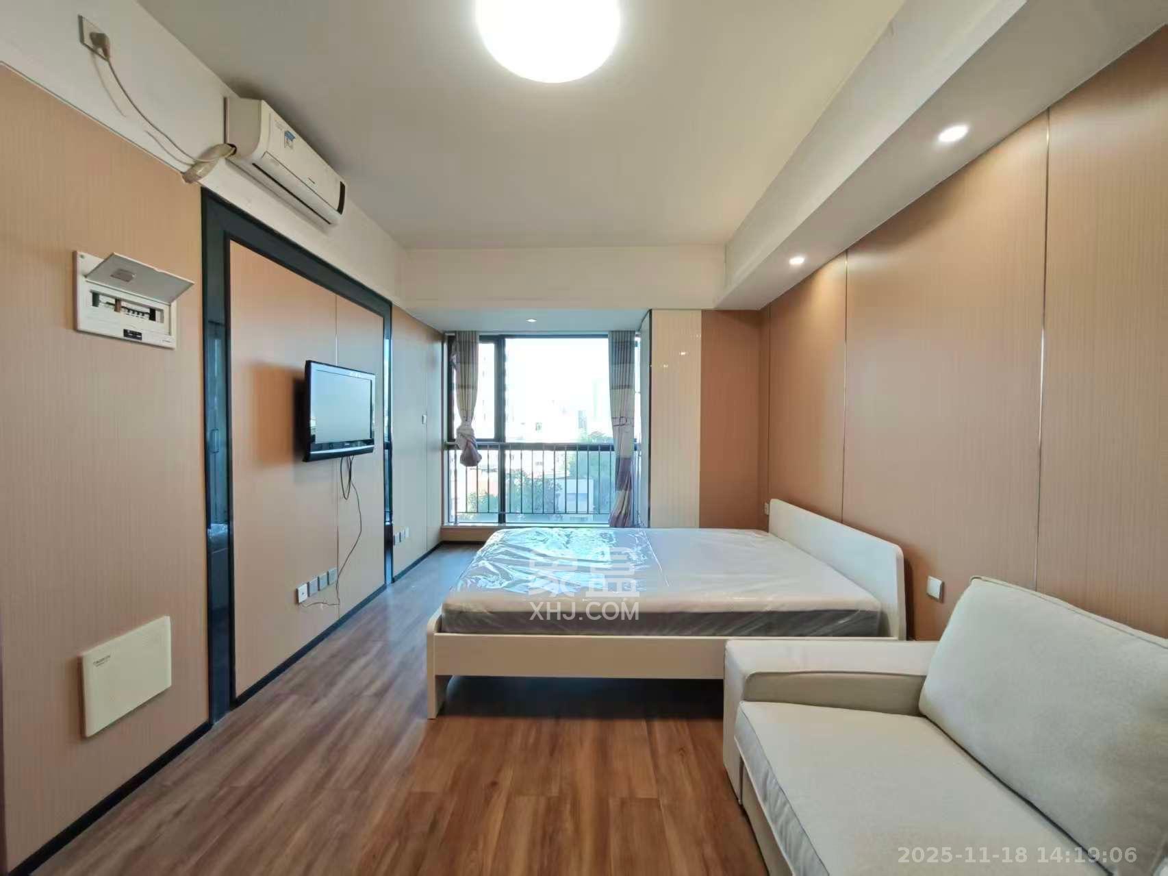 德思勤城市广场(宝格丽公寓) 1室1厅1卫 1700.0元/月 德思勤城市广场(宝格丽公寓) 1室1厅1卫 1700.0元/月室内图