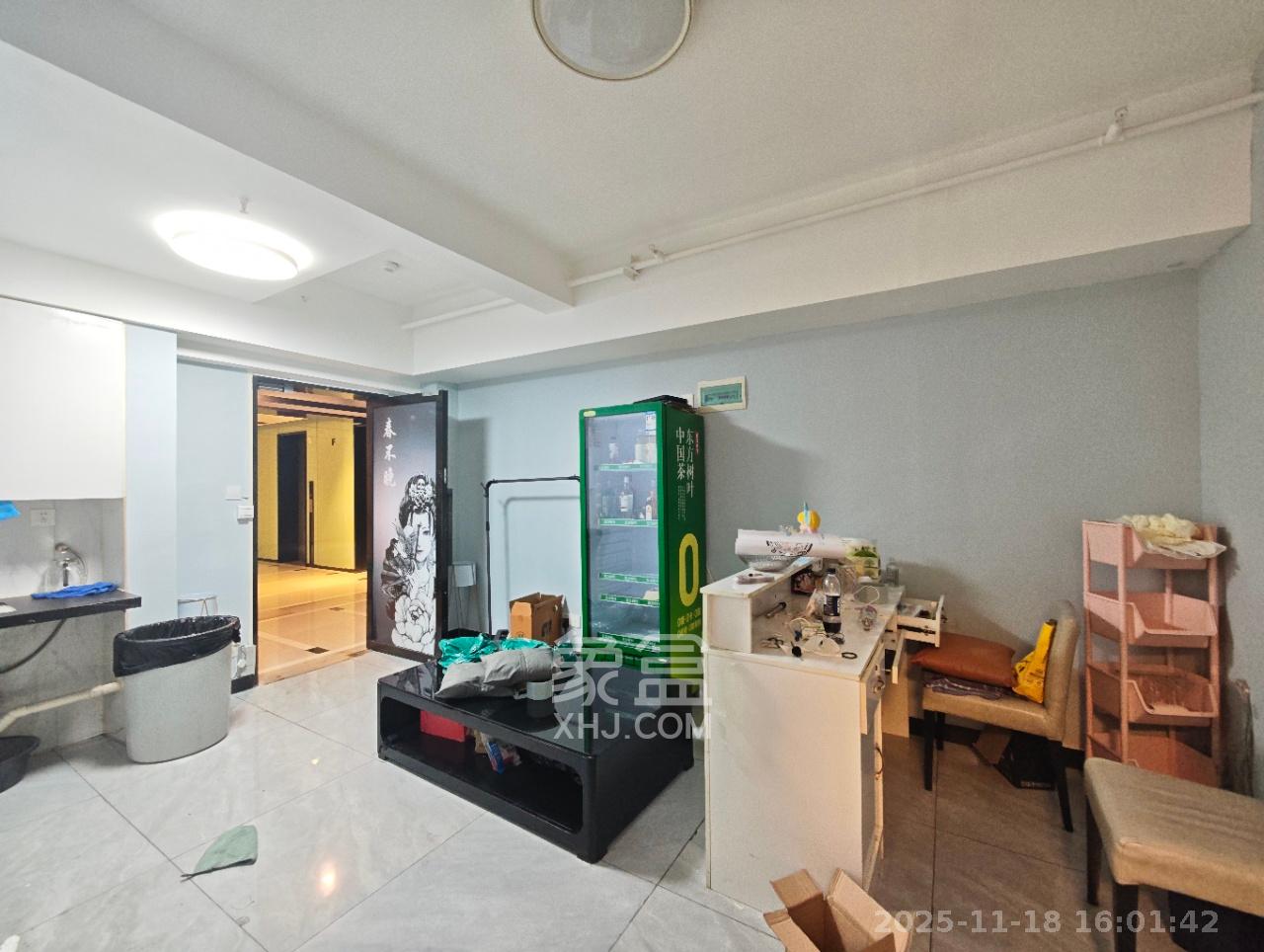 复地星光天地  1室1厅1卫    4800.0元/月室内图