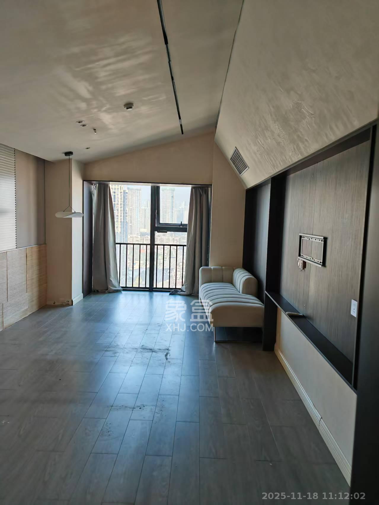 华润置地中心  1室1厅1卫    2680.0元/月室内图