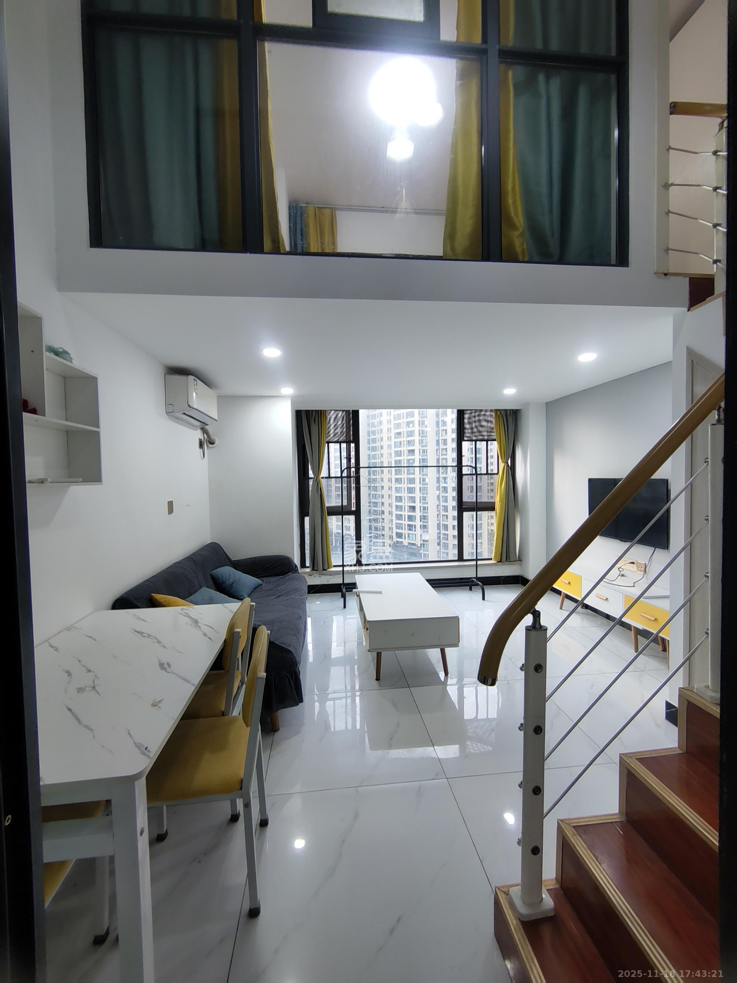 润和滨江府  2室2厅1卫    1800.0元/月