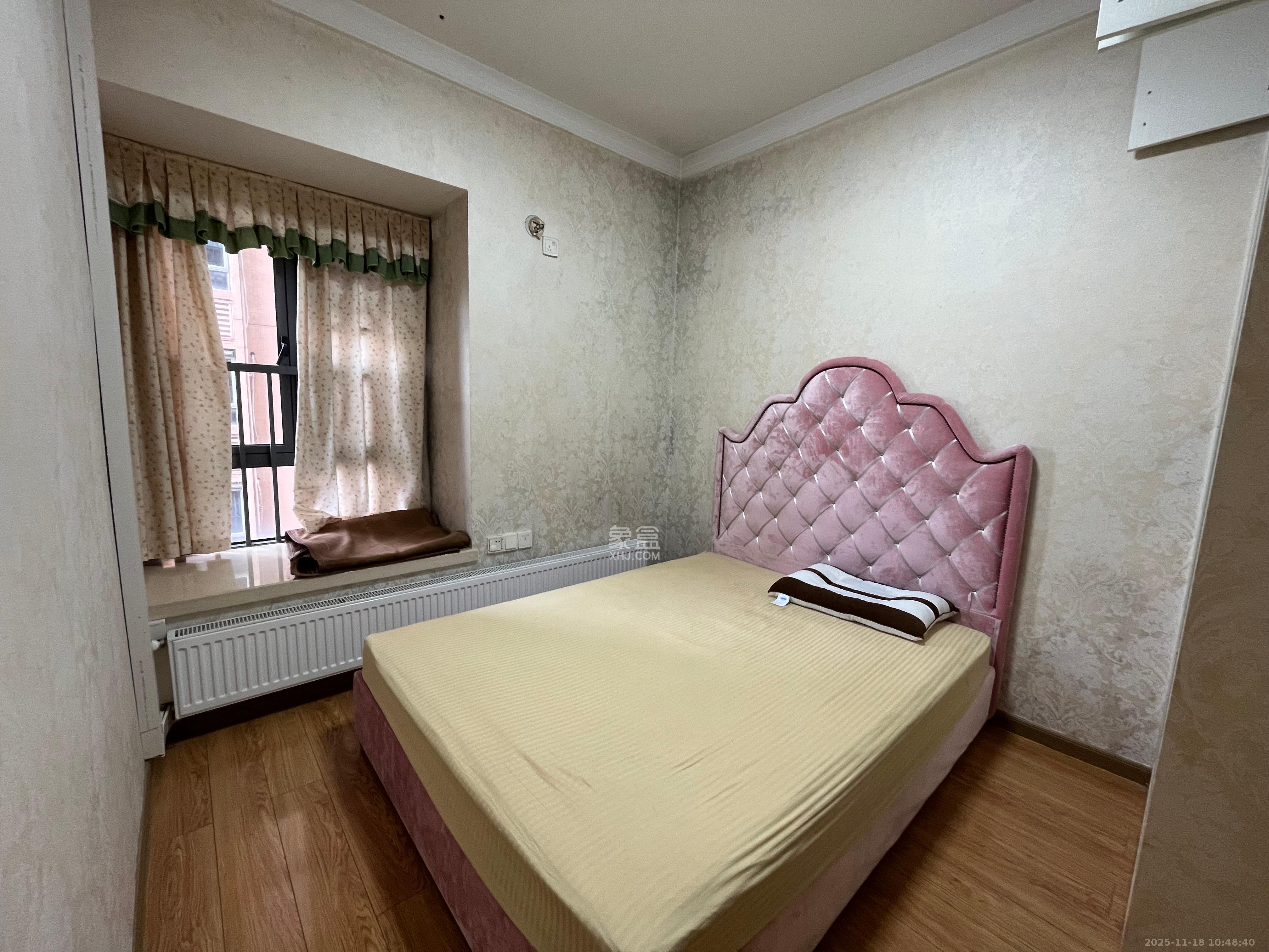 珠江花城三期锦鲤  2室1厅1卫    1900.0元/月室内图