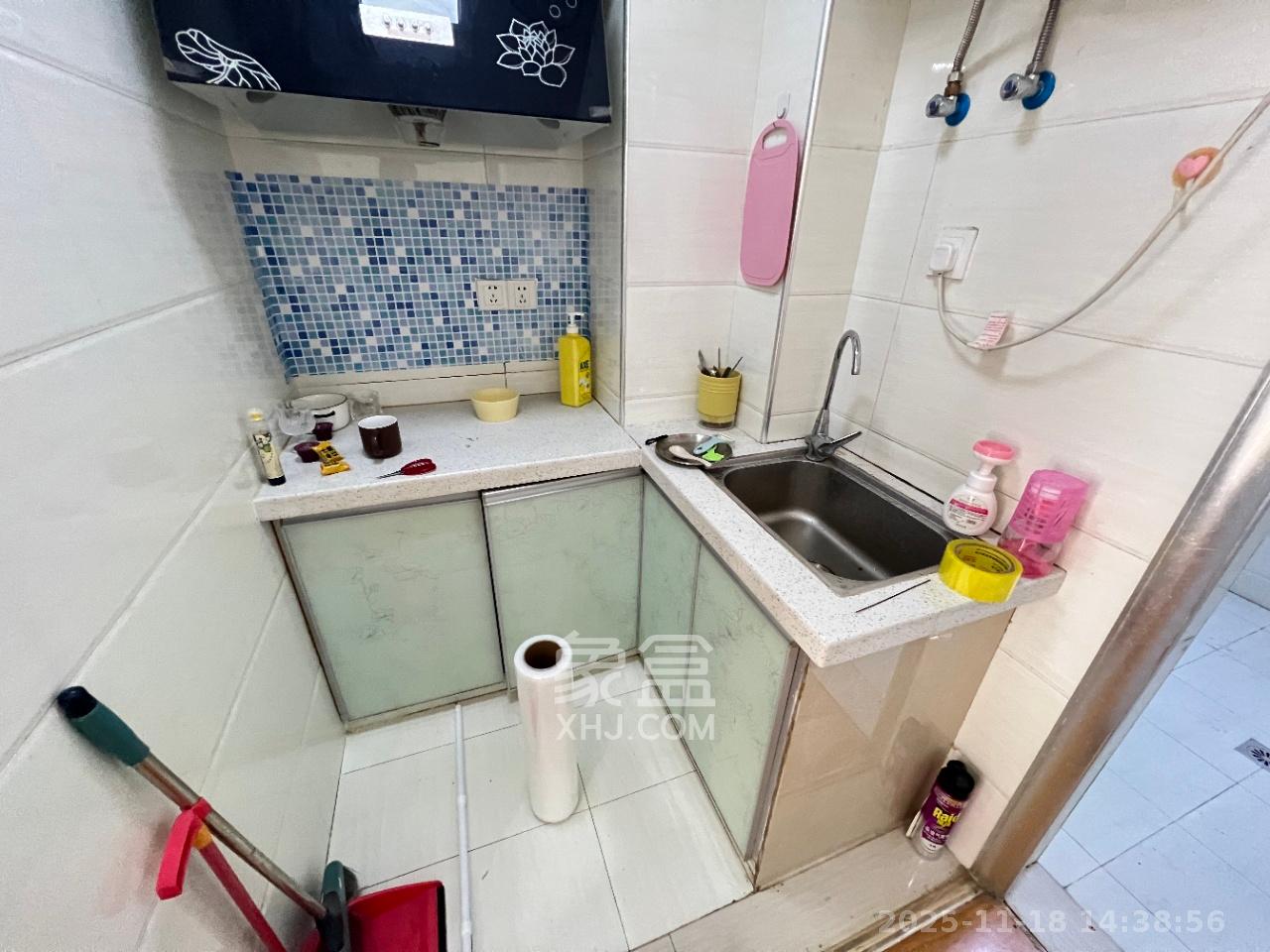 佳兴国际汇  1室1厅1卫    1600.0元/月室内图