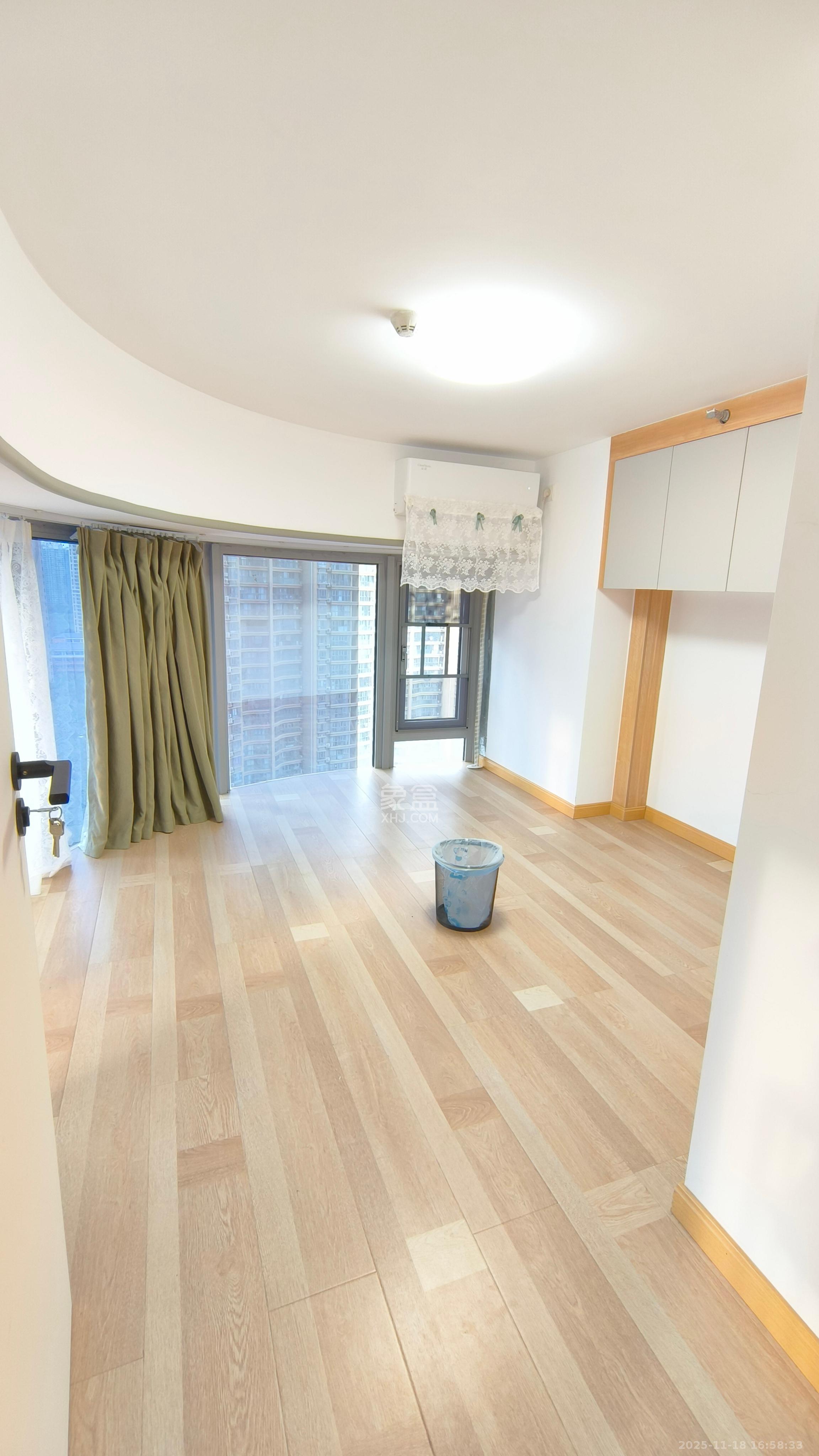 保利天禧EF区  2室1厅1卫    3200.0元/月室内图