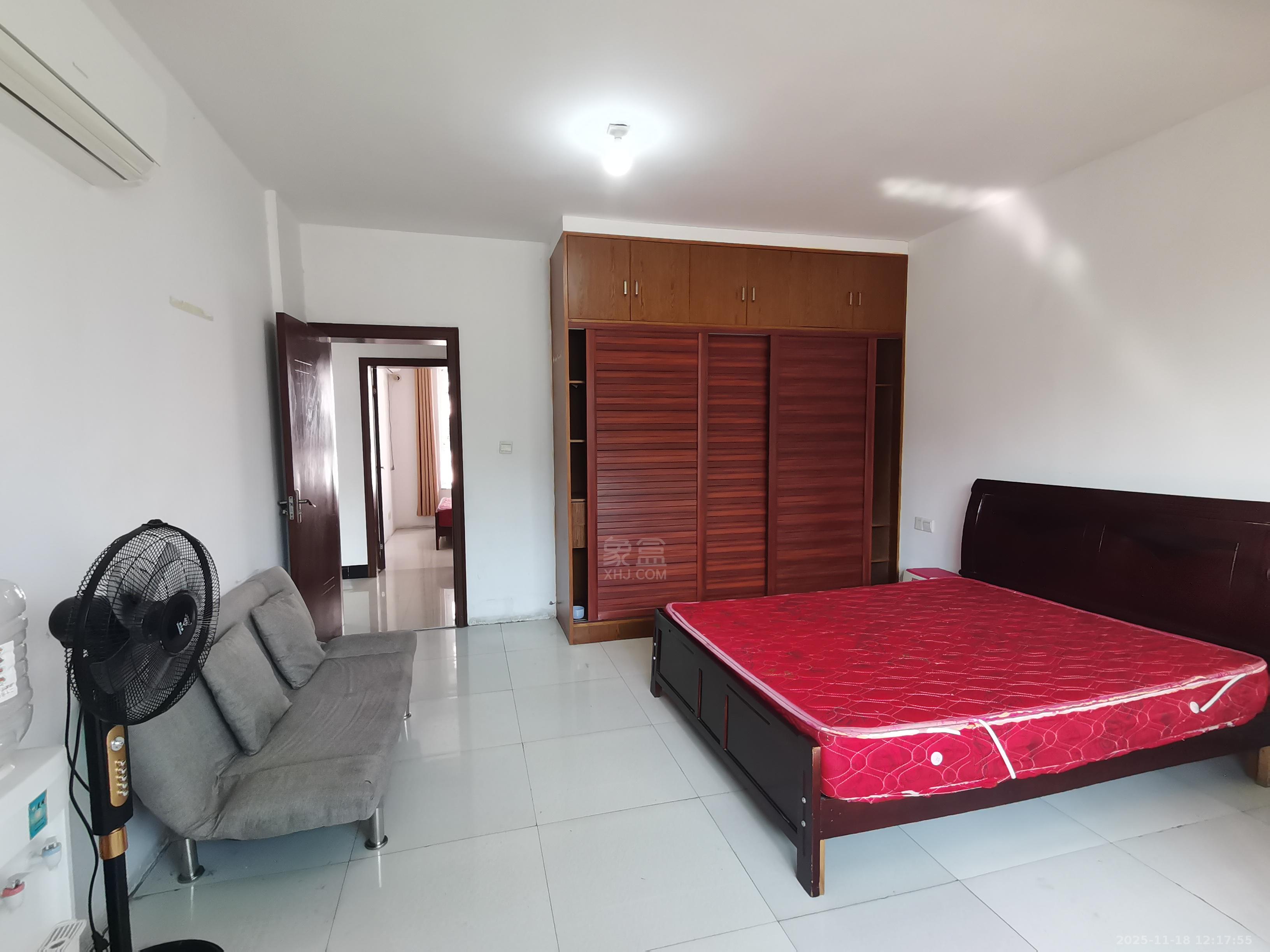 铁路小区  2室2厅1卫    900.0元/月室内图