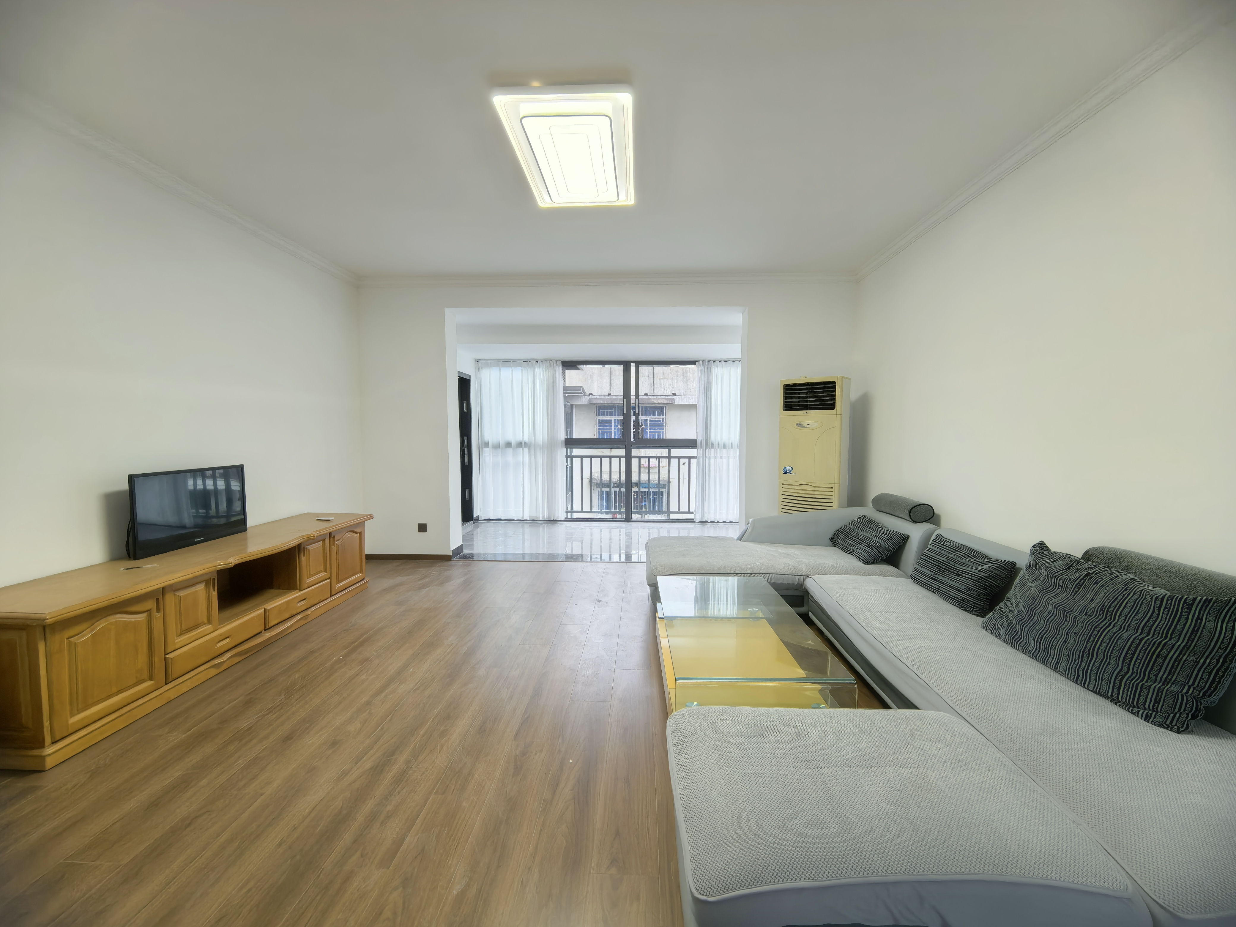 南庄坪建行宿舍  3室2厅1卫    1500.0元/月