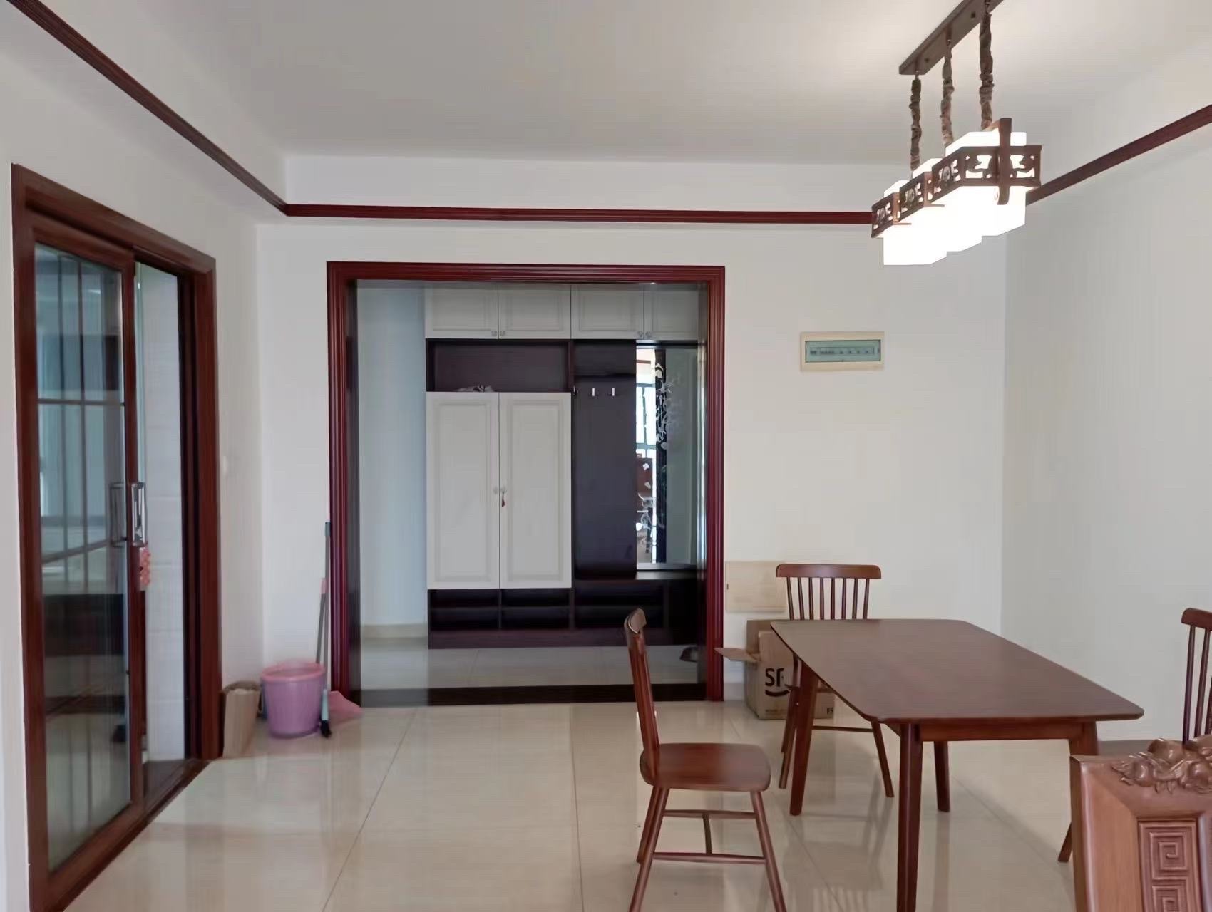 南方电网小区 3室2厅2卫 4300.0元/月 南方电网小区 3室2厅2卫 4300.0元/月室内图