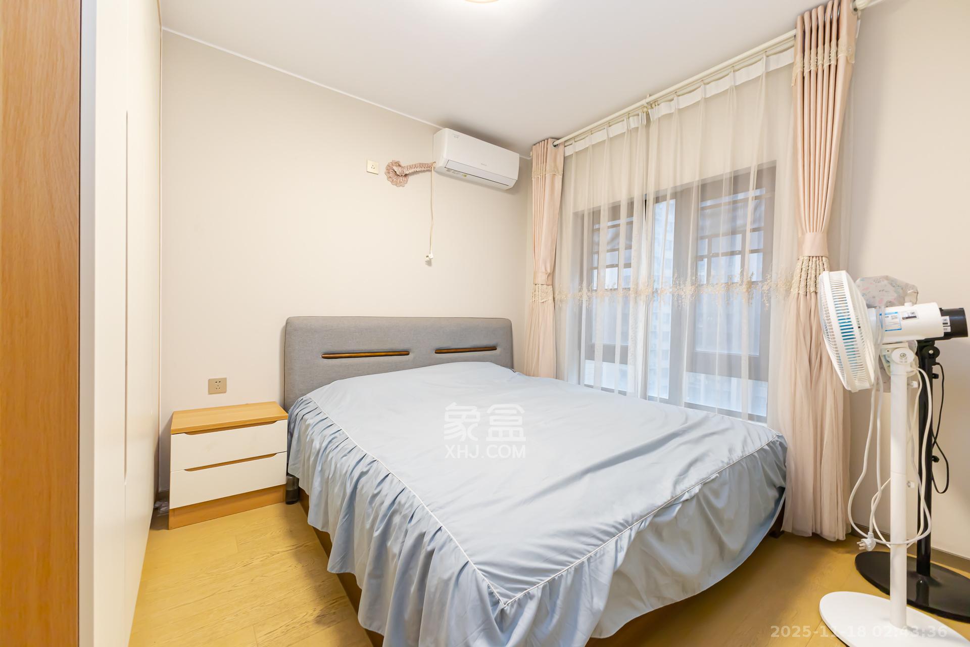 时代倾城四期 3室2厅2卫 110.0万 时代倾城四期 3室2厅2卫 110.0万卧室