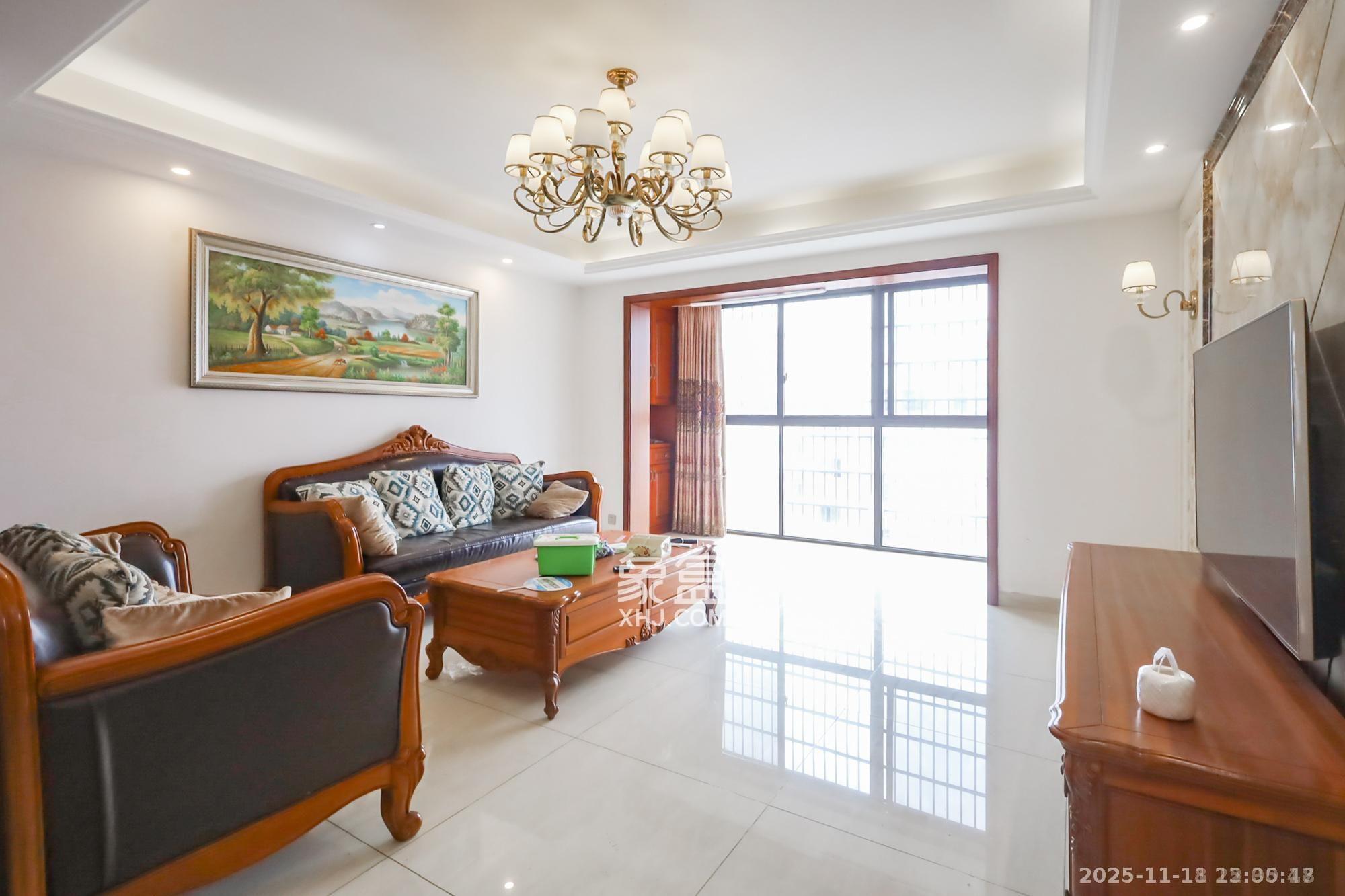 西岸润泽府 4室2厅2卫 4000.0元/月 西岸润泽府 4室2厅2卫 4000.0元/月室内图