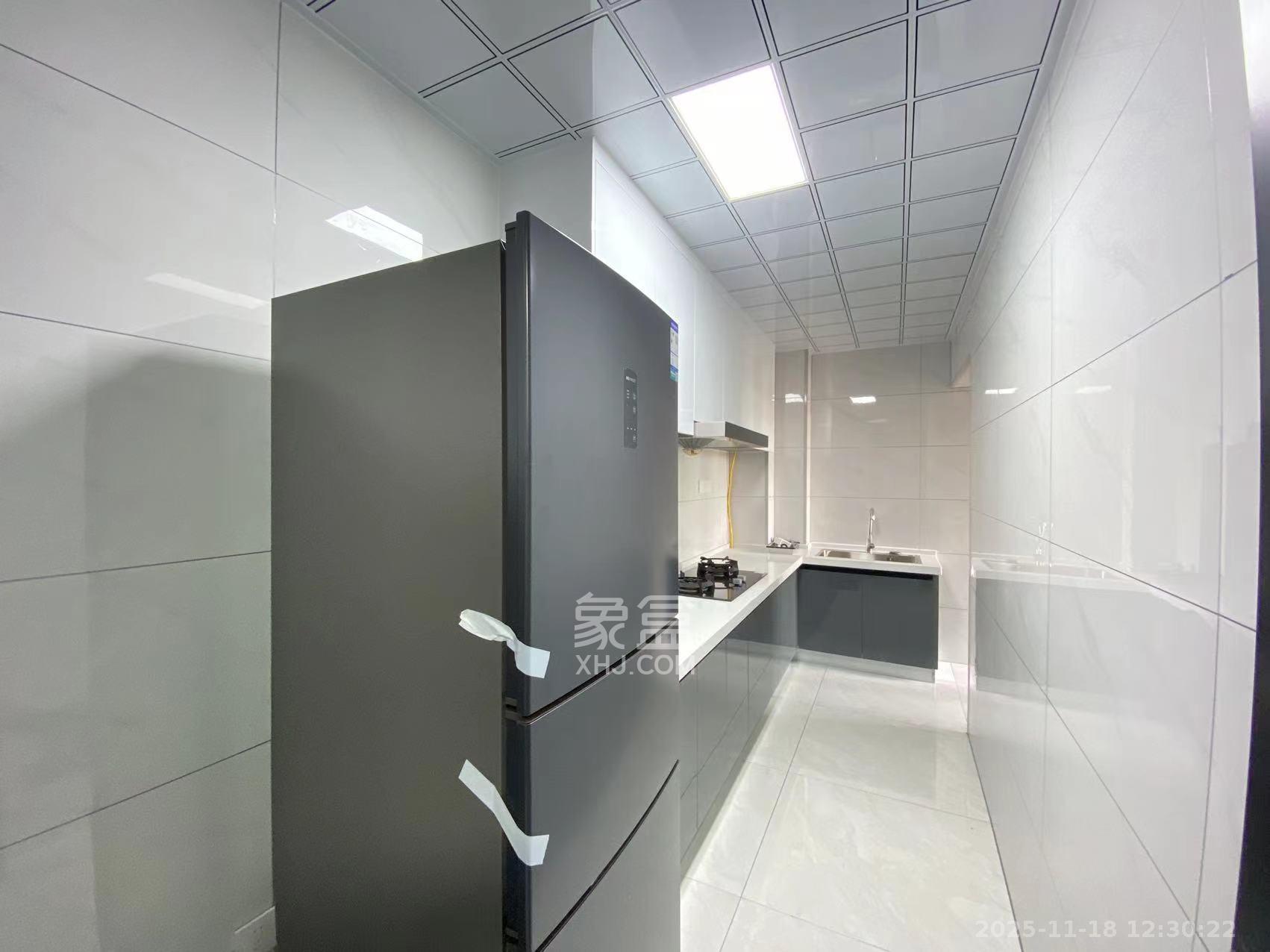 东岸梅园小区  2室2厅1卫    2200.0元/月室内图