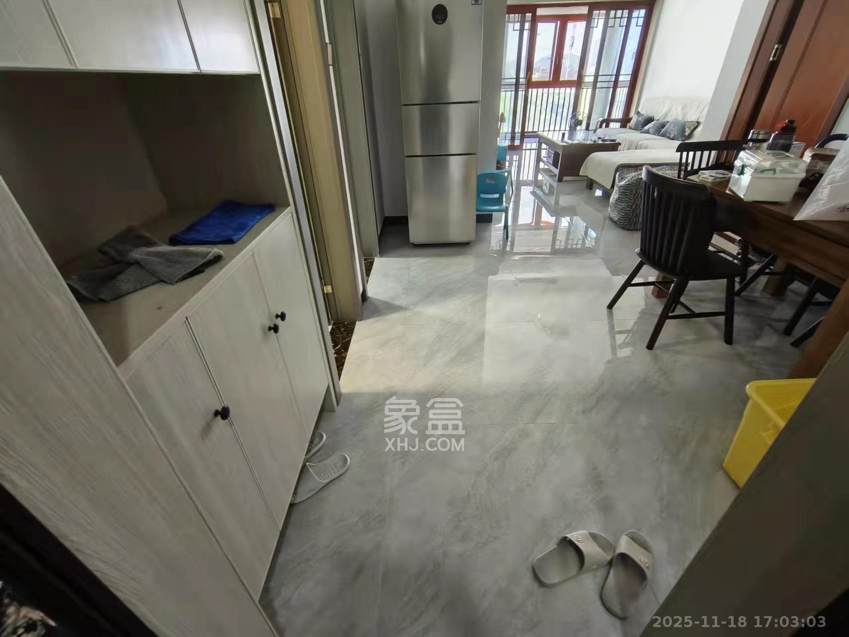 盛世耀凯  2室2厅1卫    2300.0元/月室内图