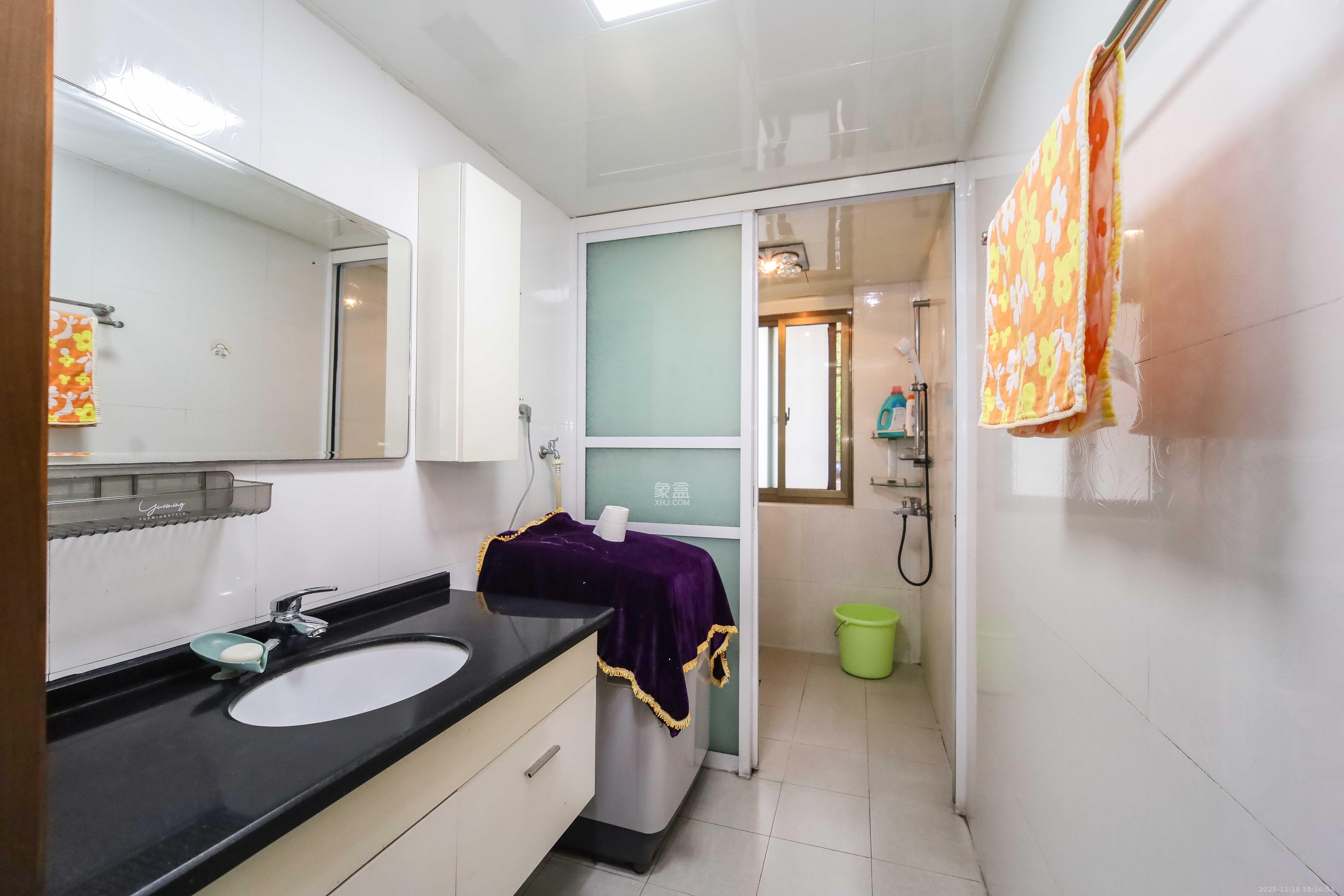 芙蓉公寓 4室2厅2卫 147.0万 芙蓉公寓 4室2厅2卫 147.0万卫生间