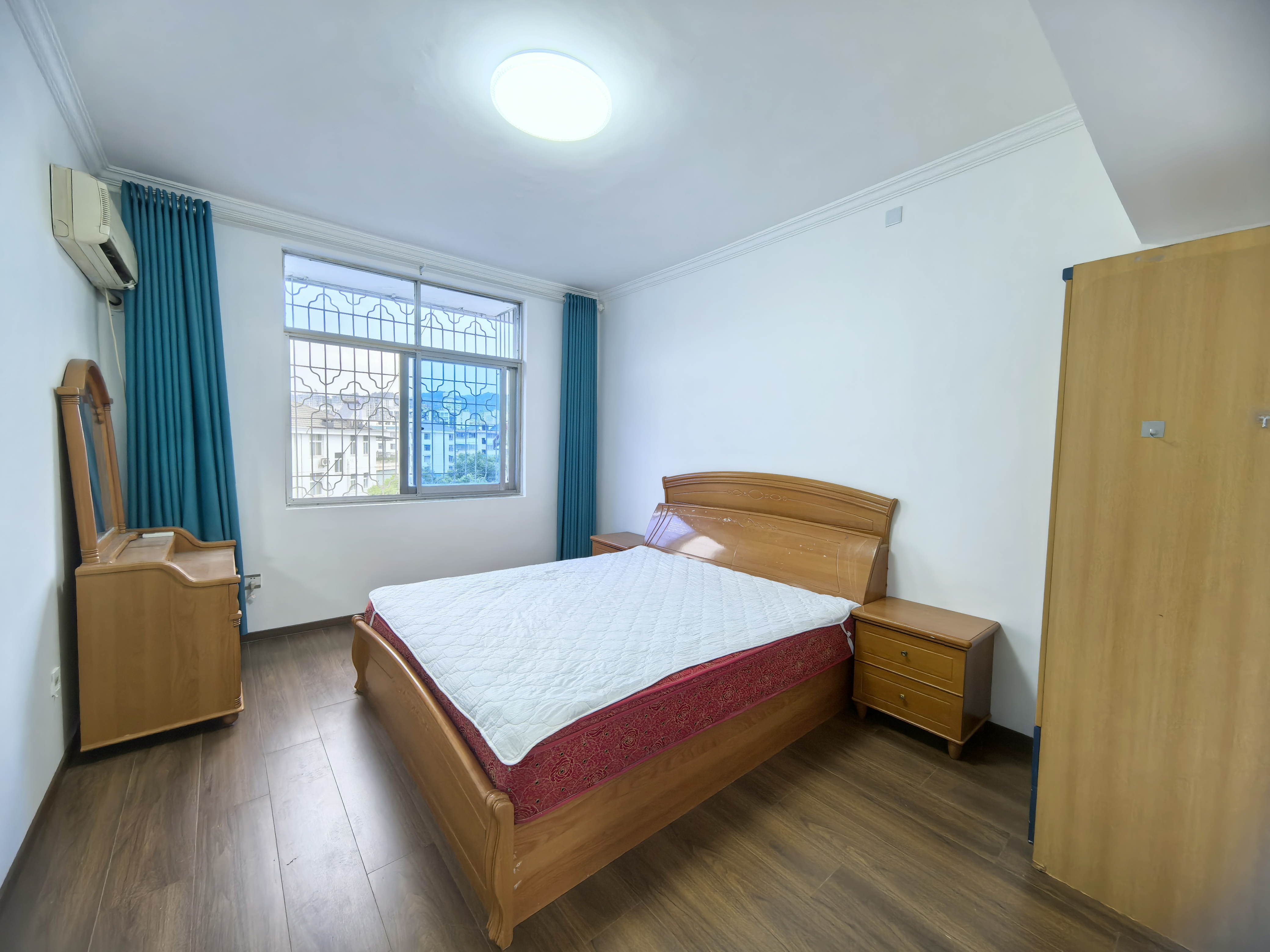 南庄坪建行宿舍 3室2厅1卫 1500.0元/月 南庄坪建行宿舍 3室2厅1卫 1500.0元/月室内图