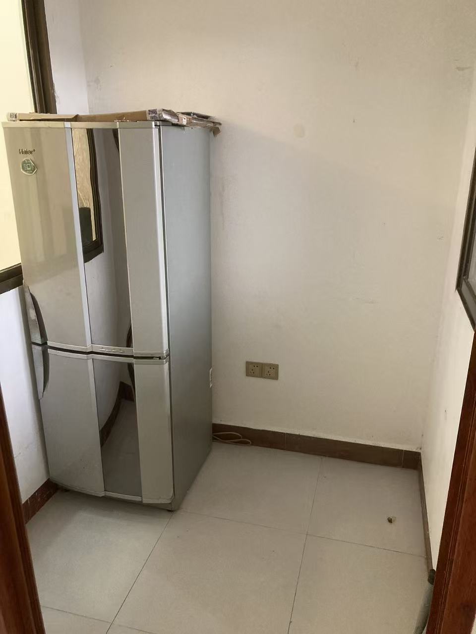 汇亘大厦 1室1厅1卫 45.0万 汇亘大厦 1室1厅1卫 45.0万客厅