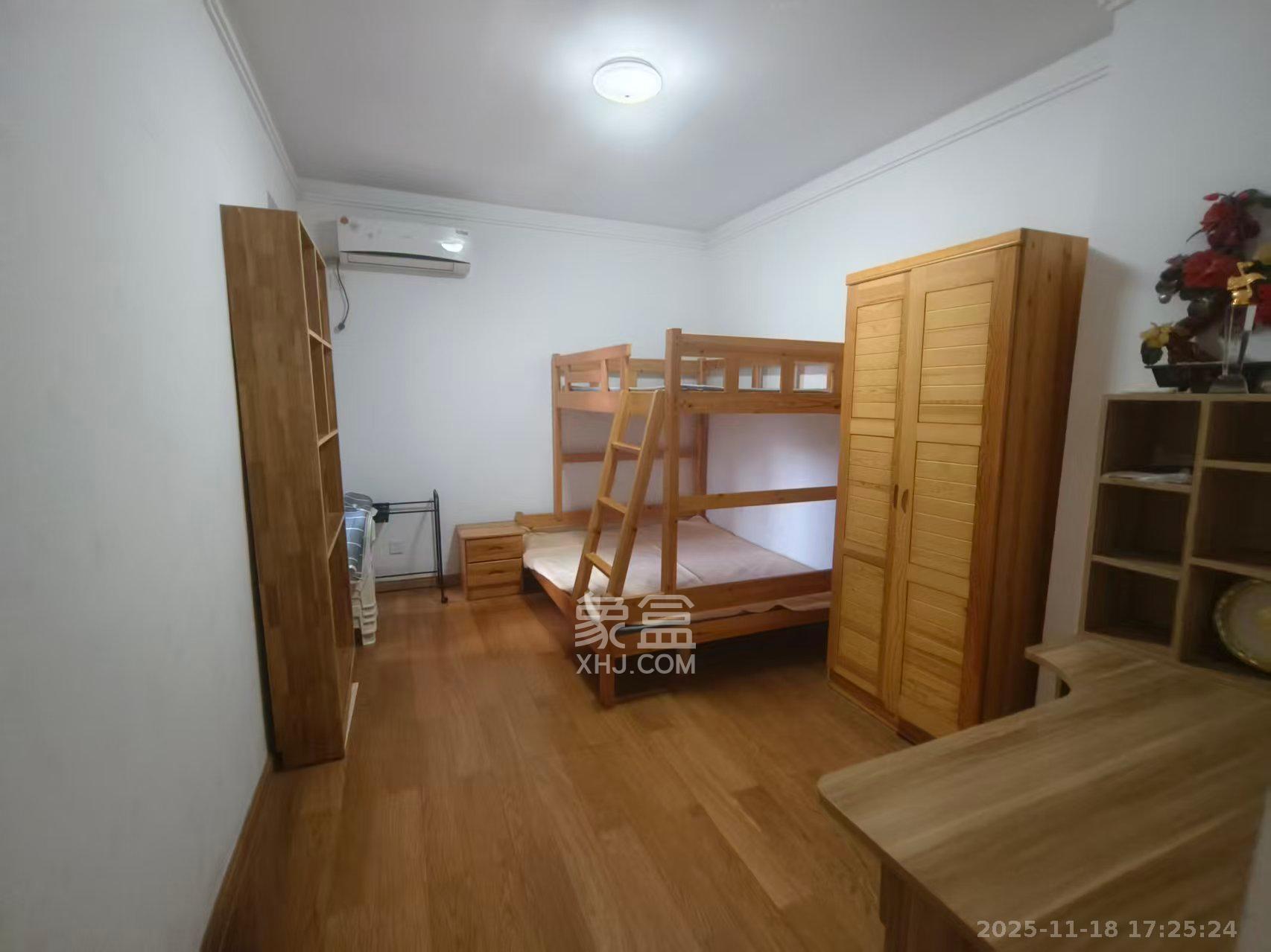 中海国际四期 2室2厅1卫 1800.0元/月 中海国际四期 2室2厅1卫 1800.0元/月室内图