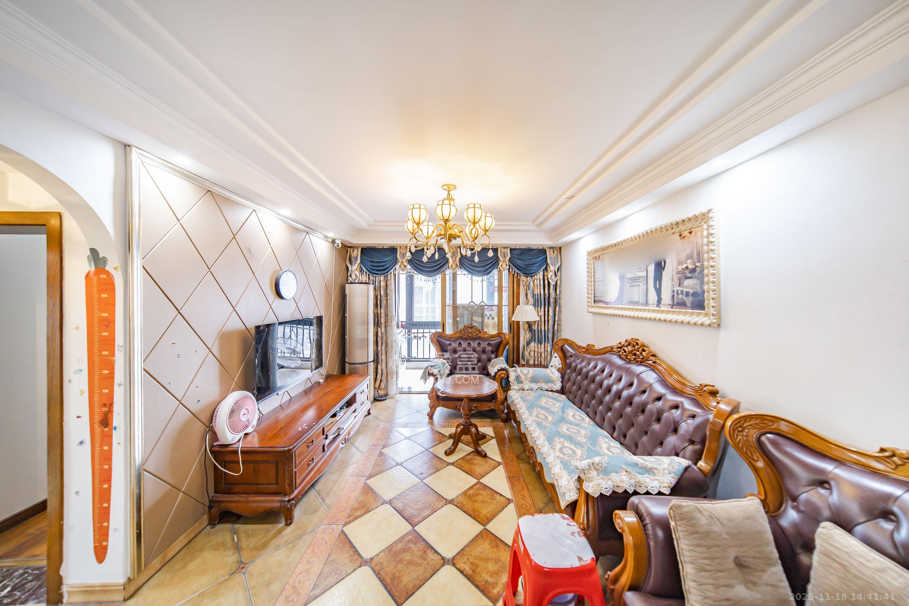 天健壹平方英里（天健芙蓉盛世二期）  3室2厅2卫    130.0万