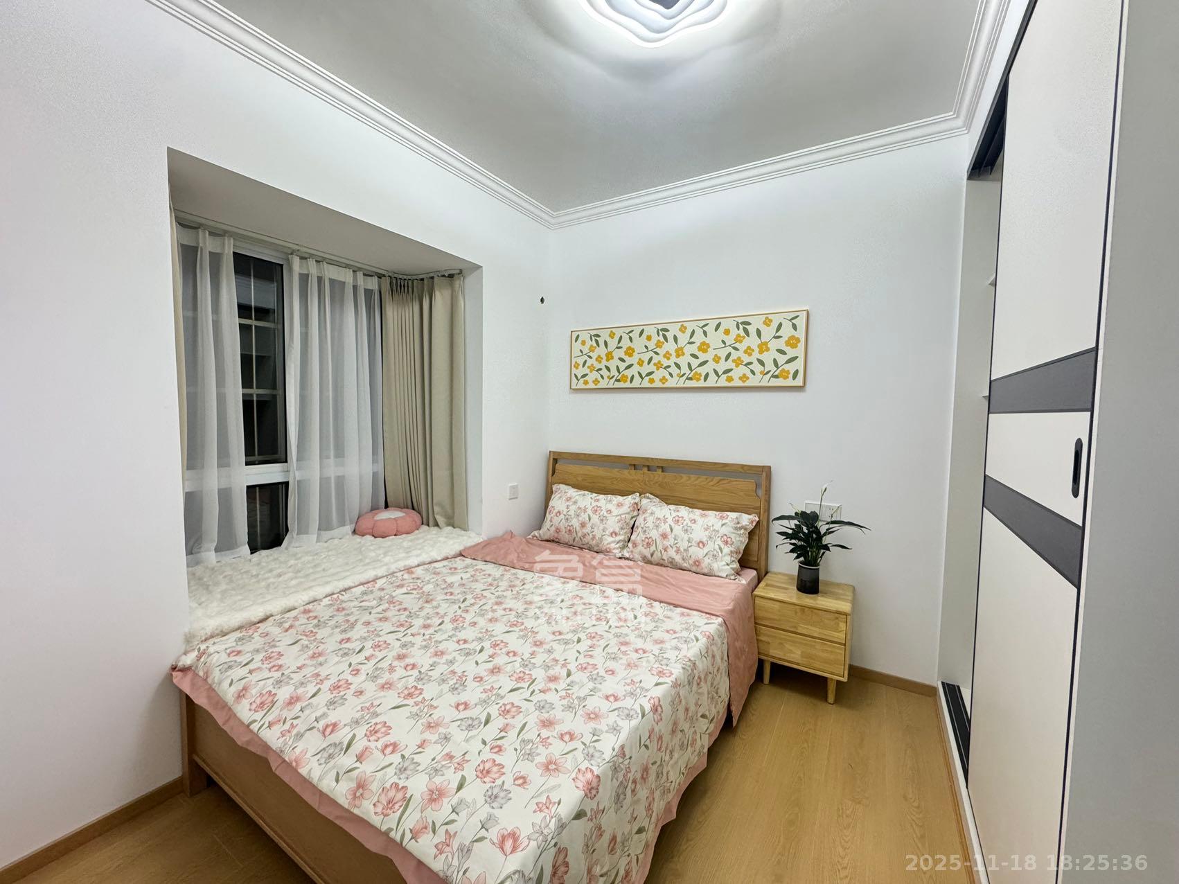 未来蜂巢  3室2厅1卫    49.8万卧室