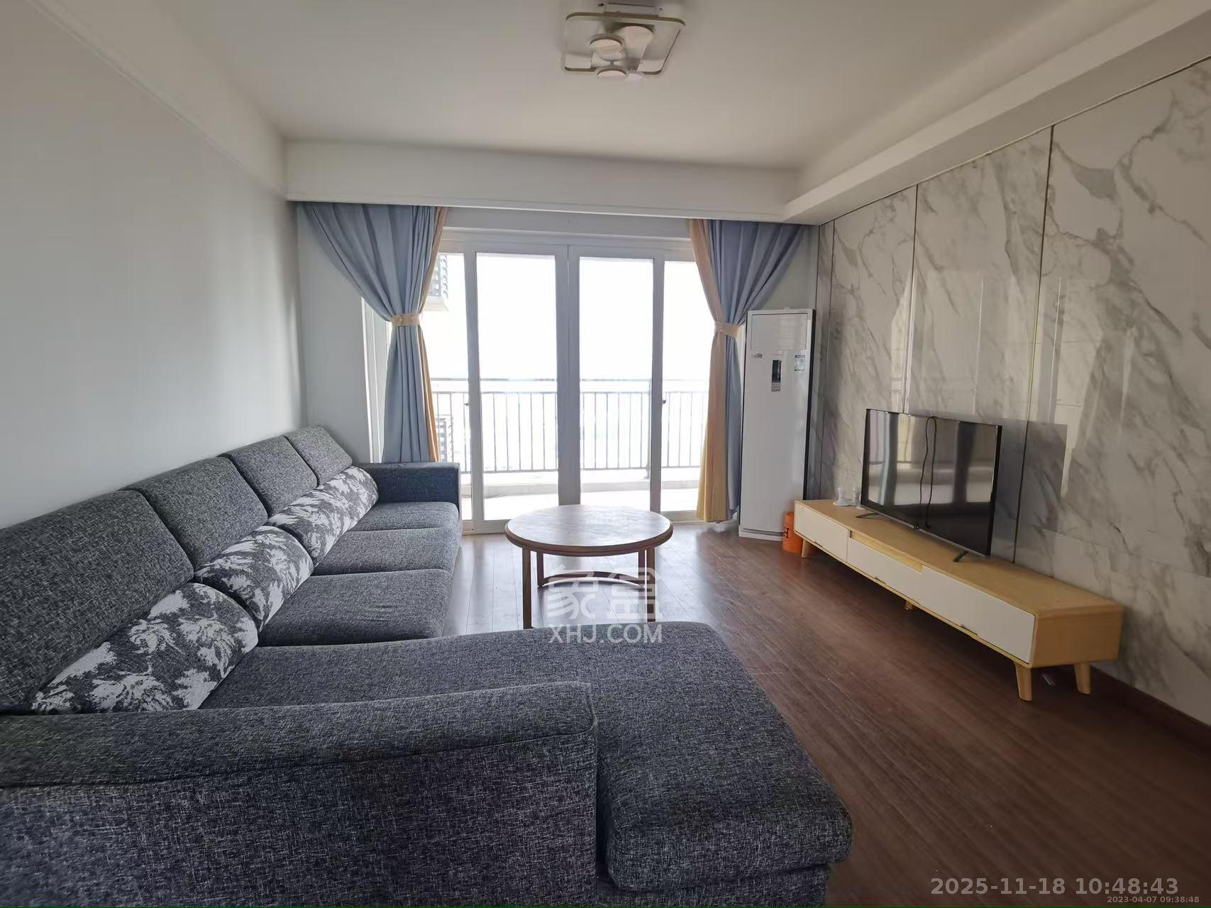 保利香槟国际  4室2厅2卫    2000.0元/月室内图