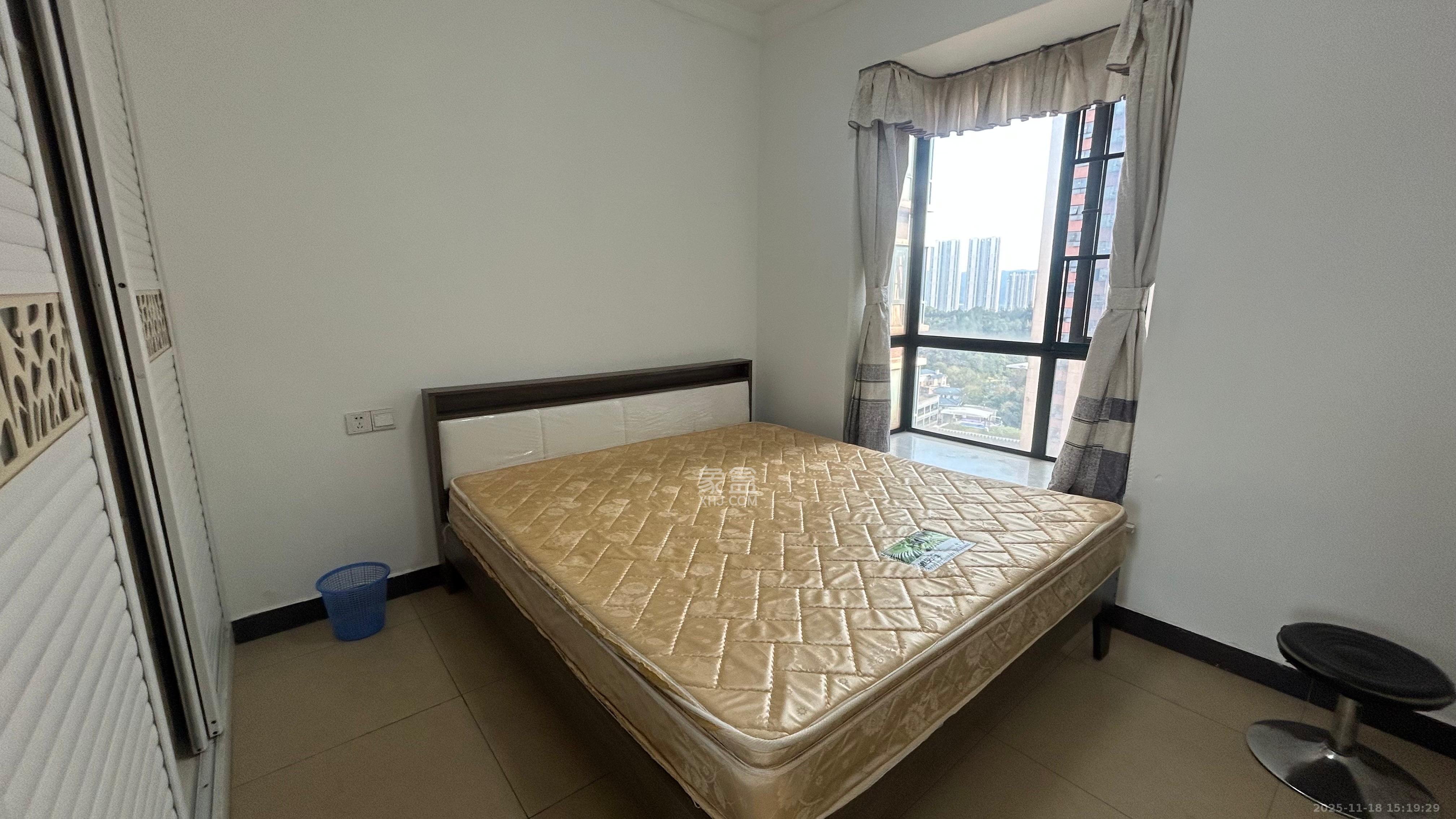 麓谷公馆(涉外国际公馆) 3室1厅1卫 2000.0元/月 麓谷公馆(涉外国际公馆) 3室1厅1卫 2000.0元/月室内图