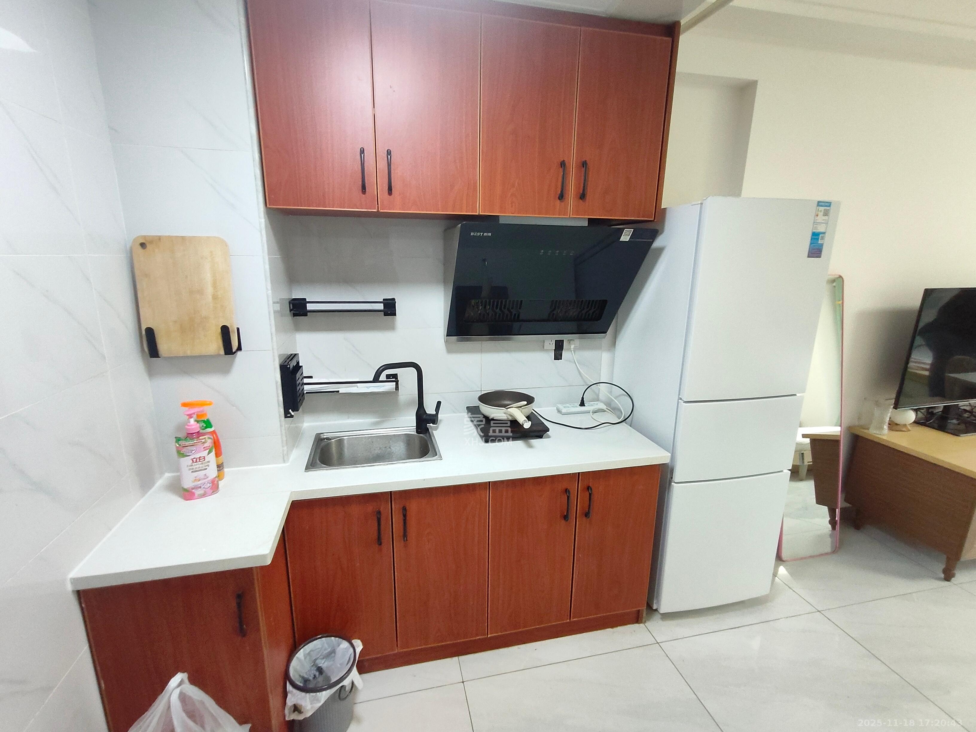 金科时代中心 1室1厅1卫 1400.0元/月 金科时代中心 1室1厅1卫 1400.0元/月室内图