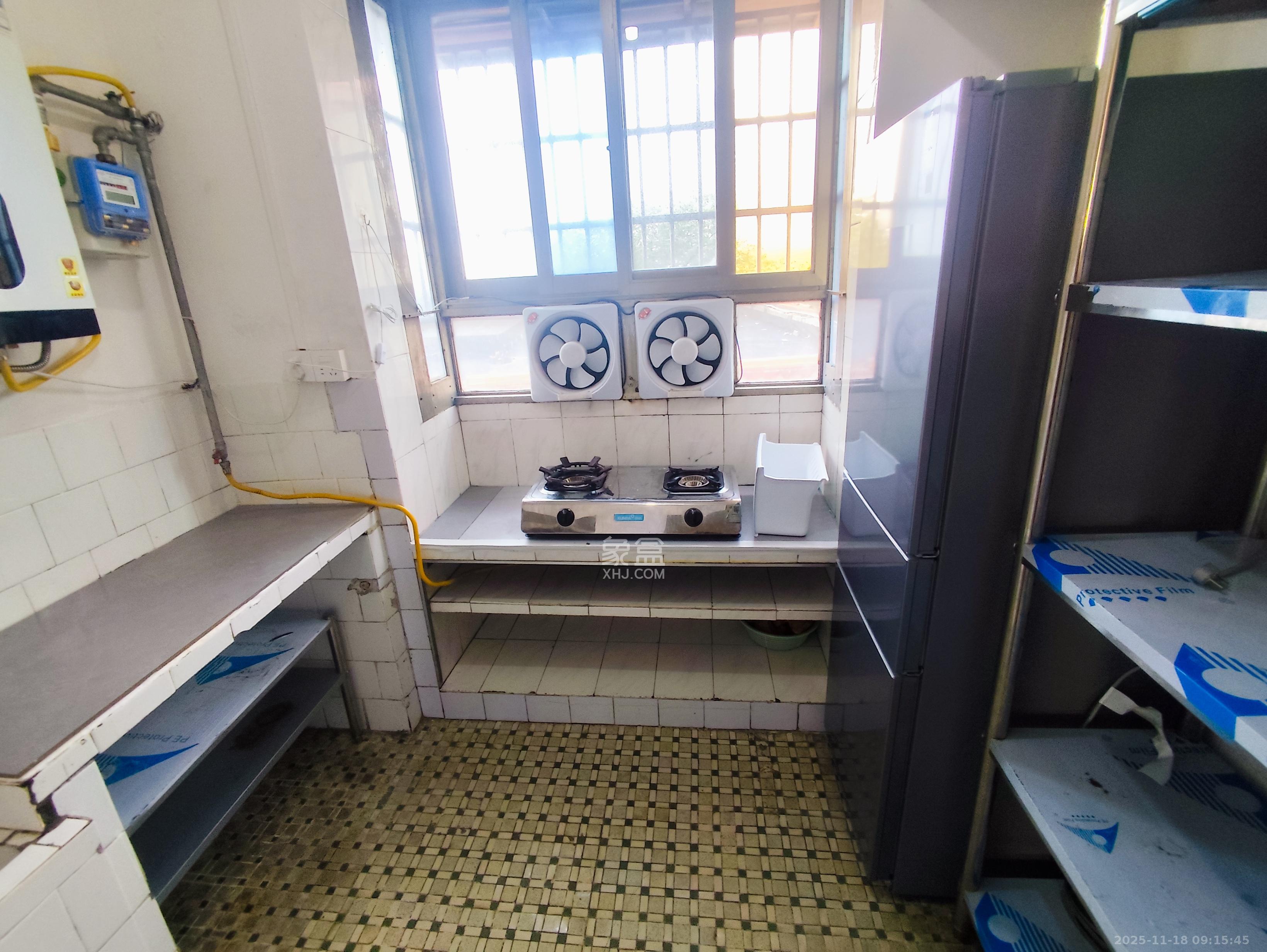 新河路排水处宿舍  2室1厅1卫    2100.0元/月室内图