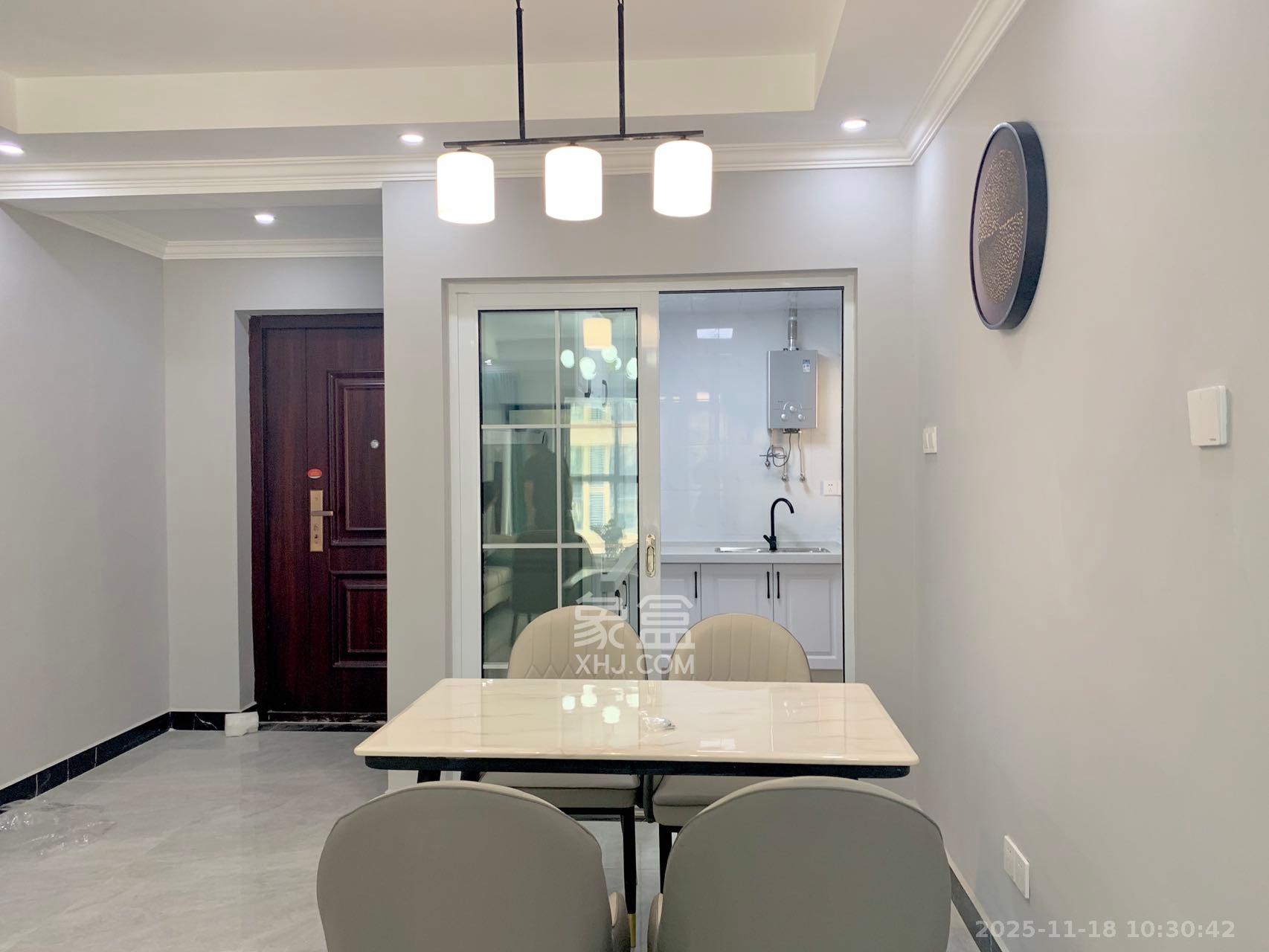 天健城  3室2厅1卫    5000.0元/月室内图