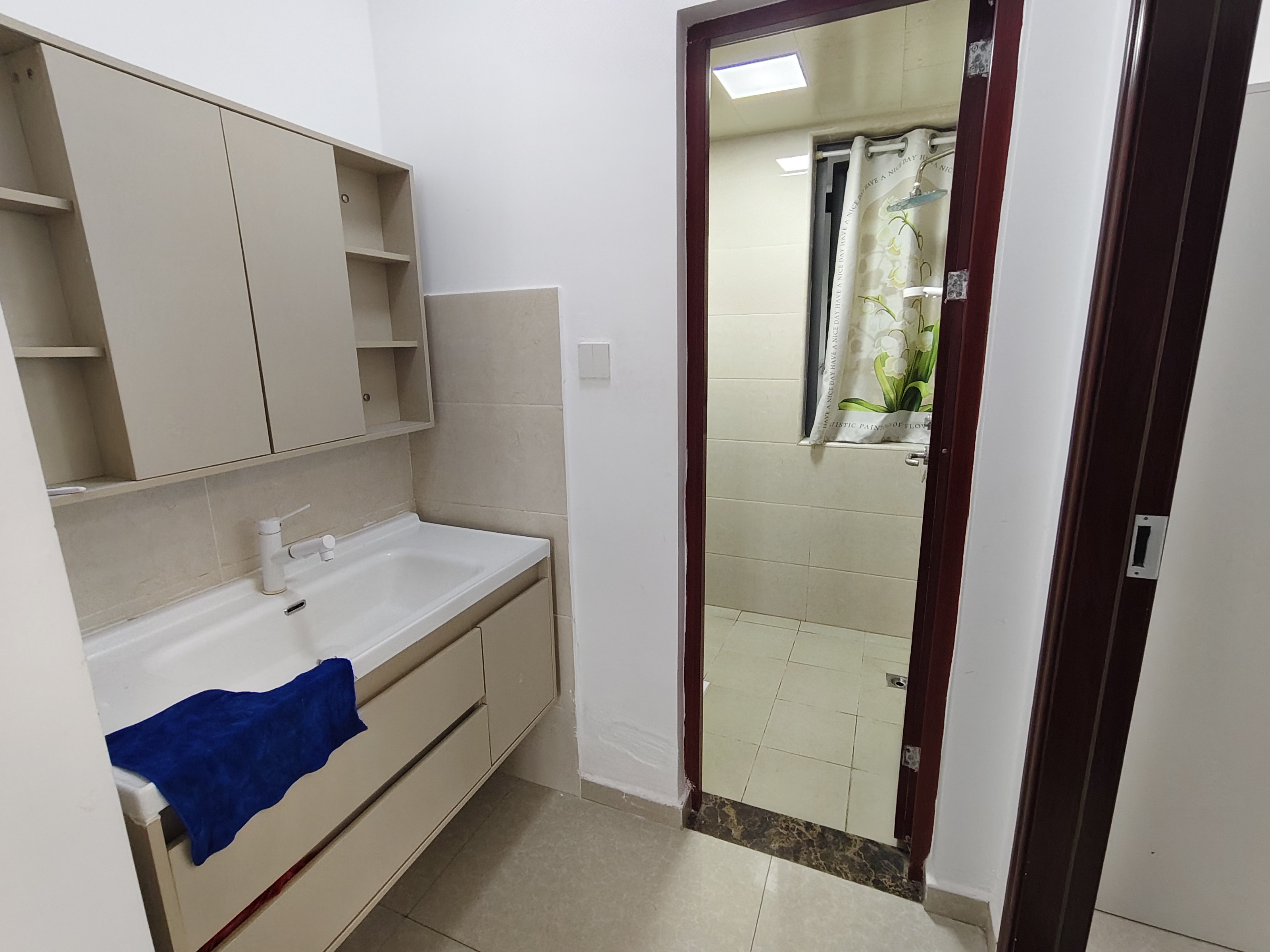 坡巷雅苑  3室2厅1卫    3000.0元/月室内图