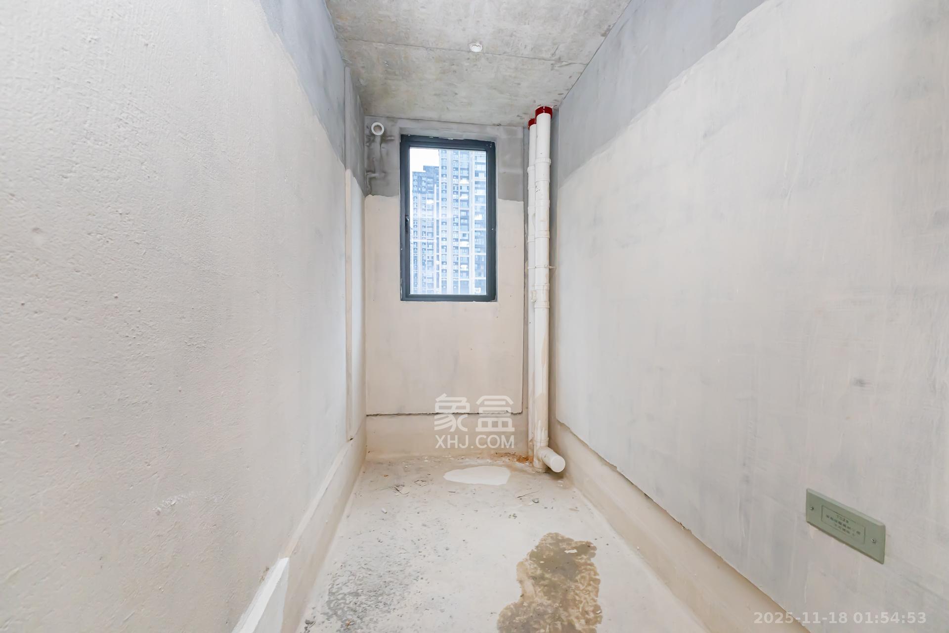 崇文名邸（学林西岸二期）  4室2厅2卫    115.0万卫生间