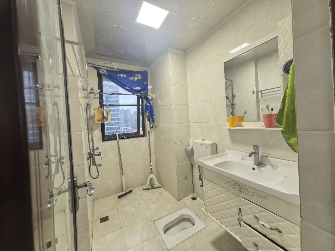 晨晖帝景  1室0厅0卫    2300.0元/月室内图