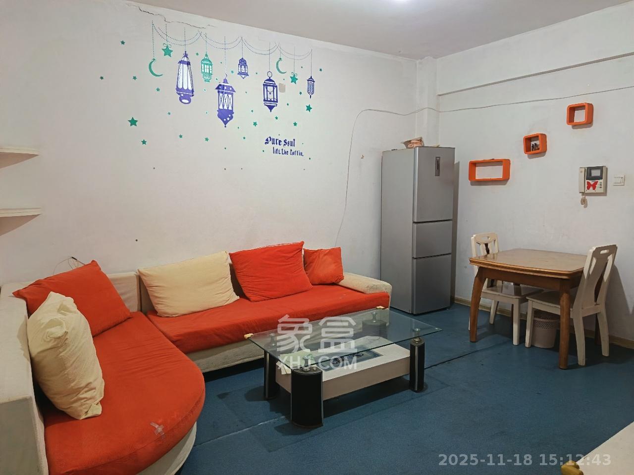 红区抽屉  2室1厅1卫    1600.0元/月室内图