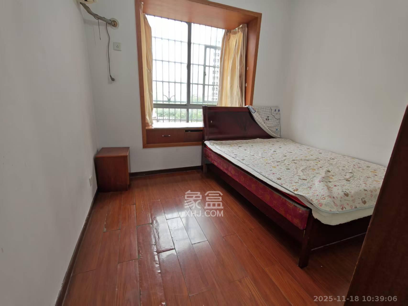 银馨家园  2室2厅1卫    1900.0元/月室内图