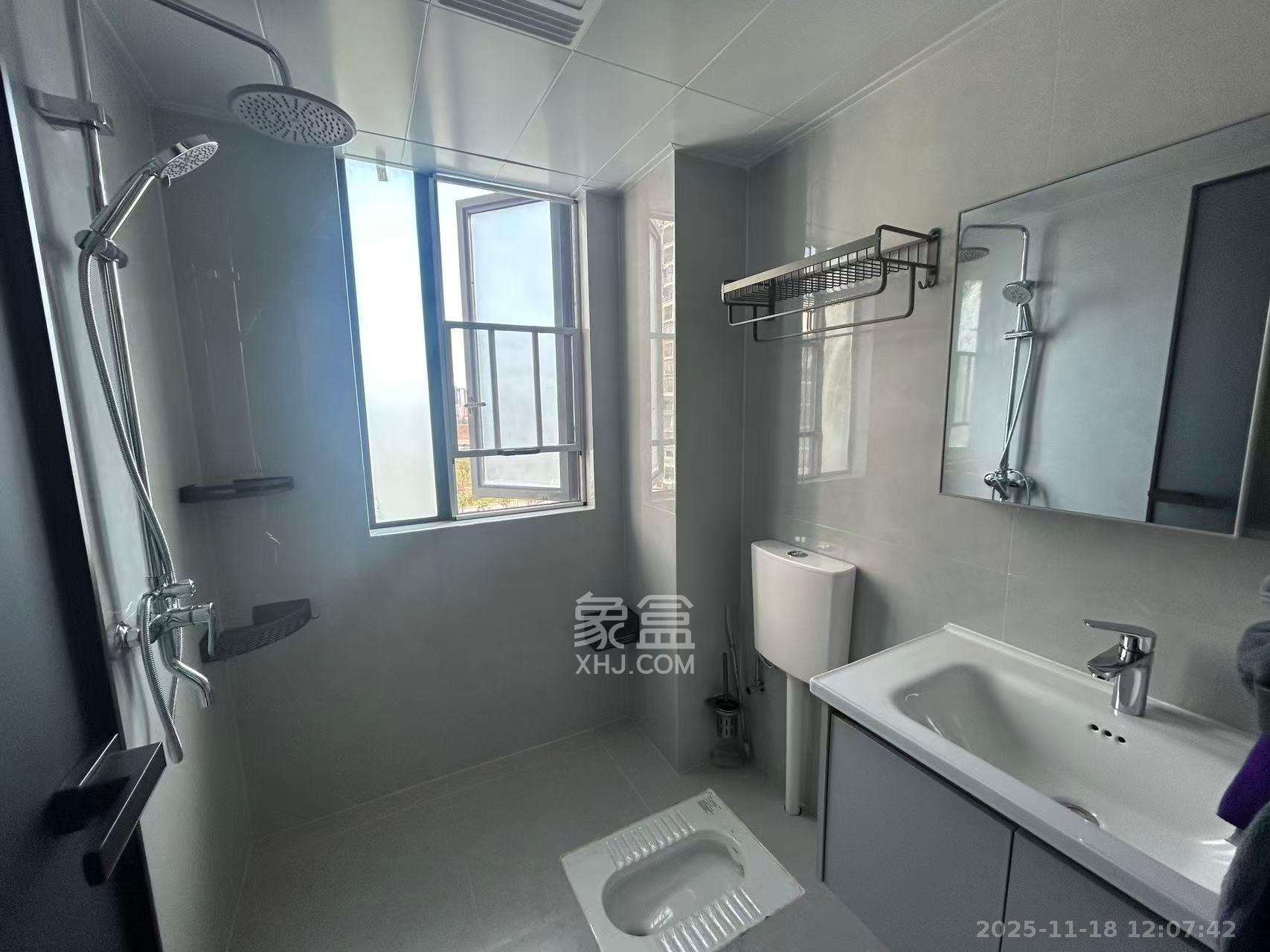 和景家园二期  2室2厅1卫    2200.0元/月