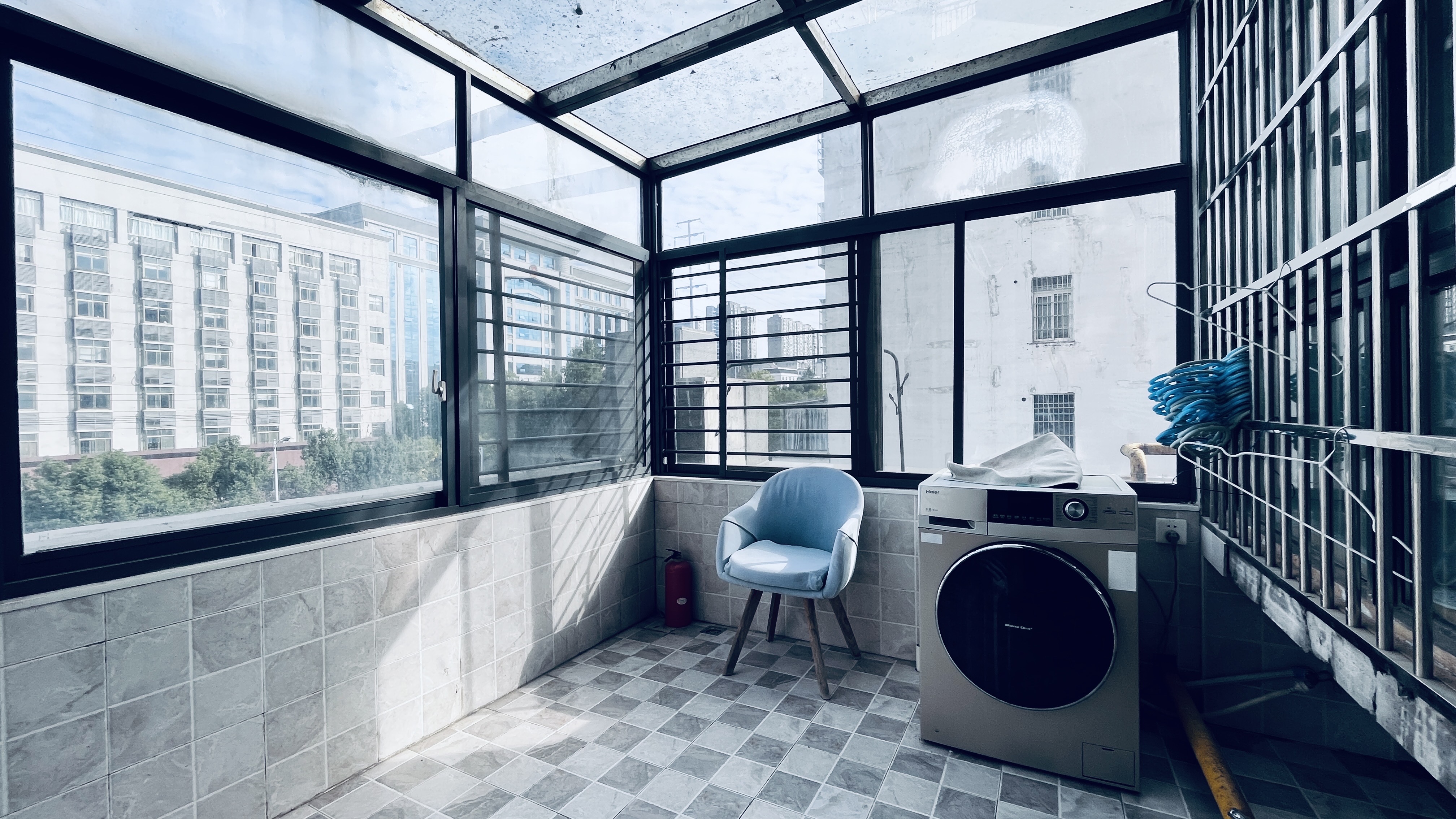 盐业公司家属院  2室2厅1卫    1400.0元/月