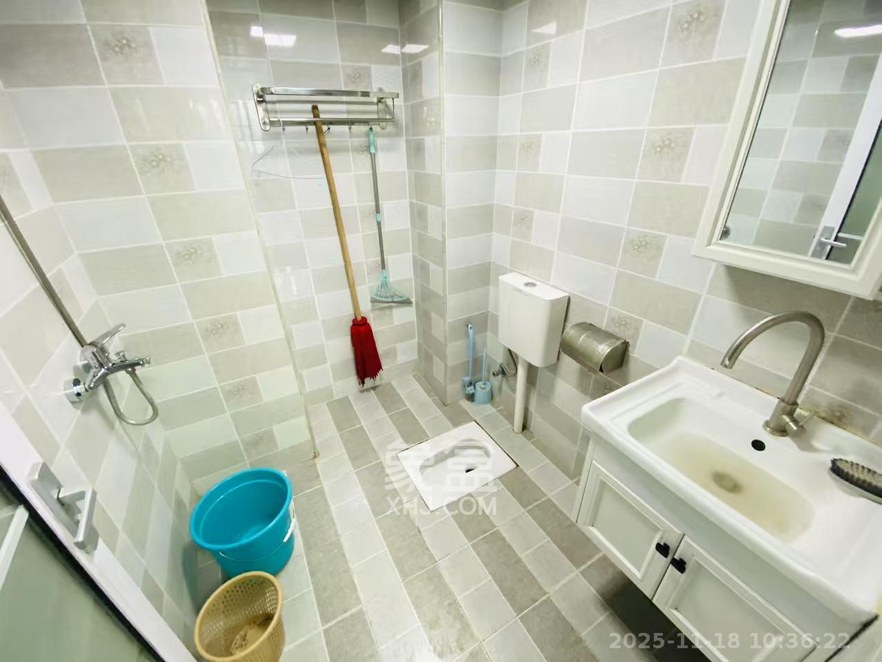 凯悦名城（泰悦公寓）  2室2厅1卫    2600.0元/月室内图