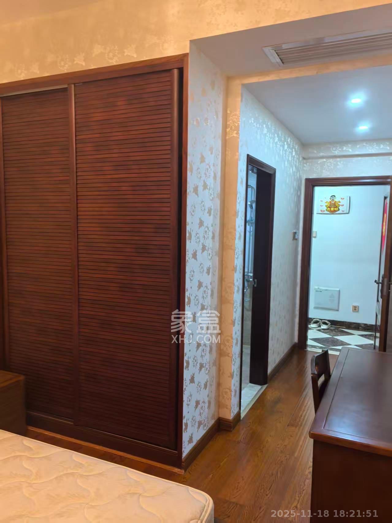 中海梅溪湖壹号 4室2厅3卫 6500.0元/月 中海梅溪湖壹号 4室2厅3卫 6500.0元/月室内图