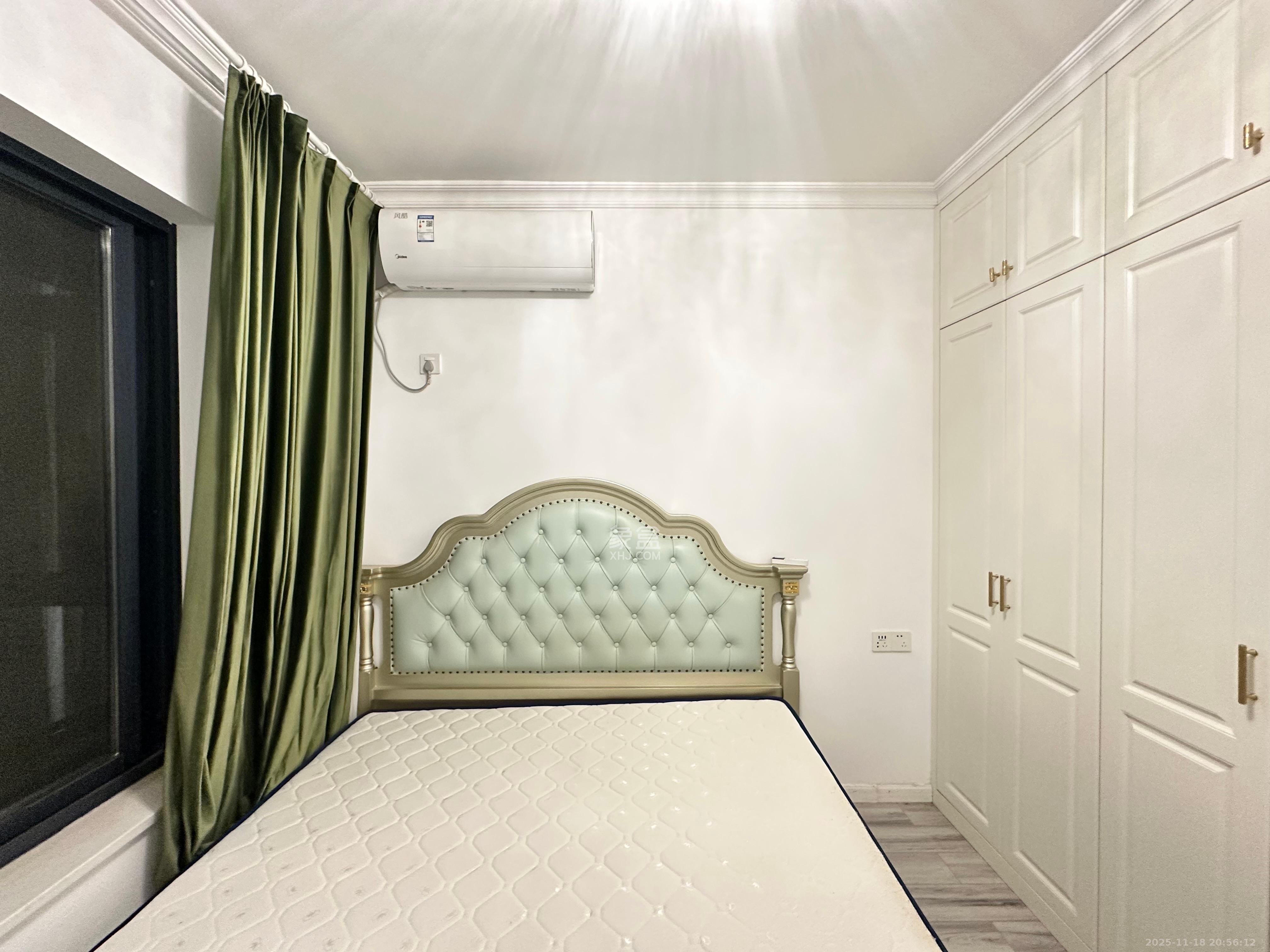 振业城三期  4室2厅2卫    3700.0元/月室内图