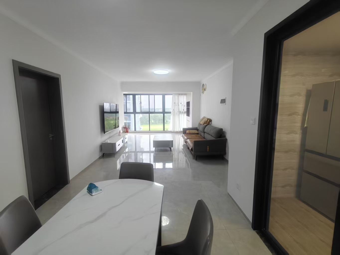 观澜湖-君悦公馆  4室2厅2卫    2500.0元/月室内图