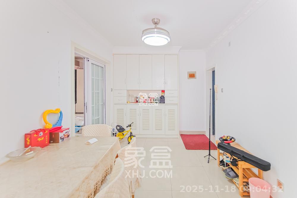 南建公寓 3室2厅2卫 2000.0元/月 南建公寓 3室2厅2卫 2000.0元/月室内图