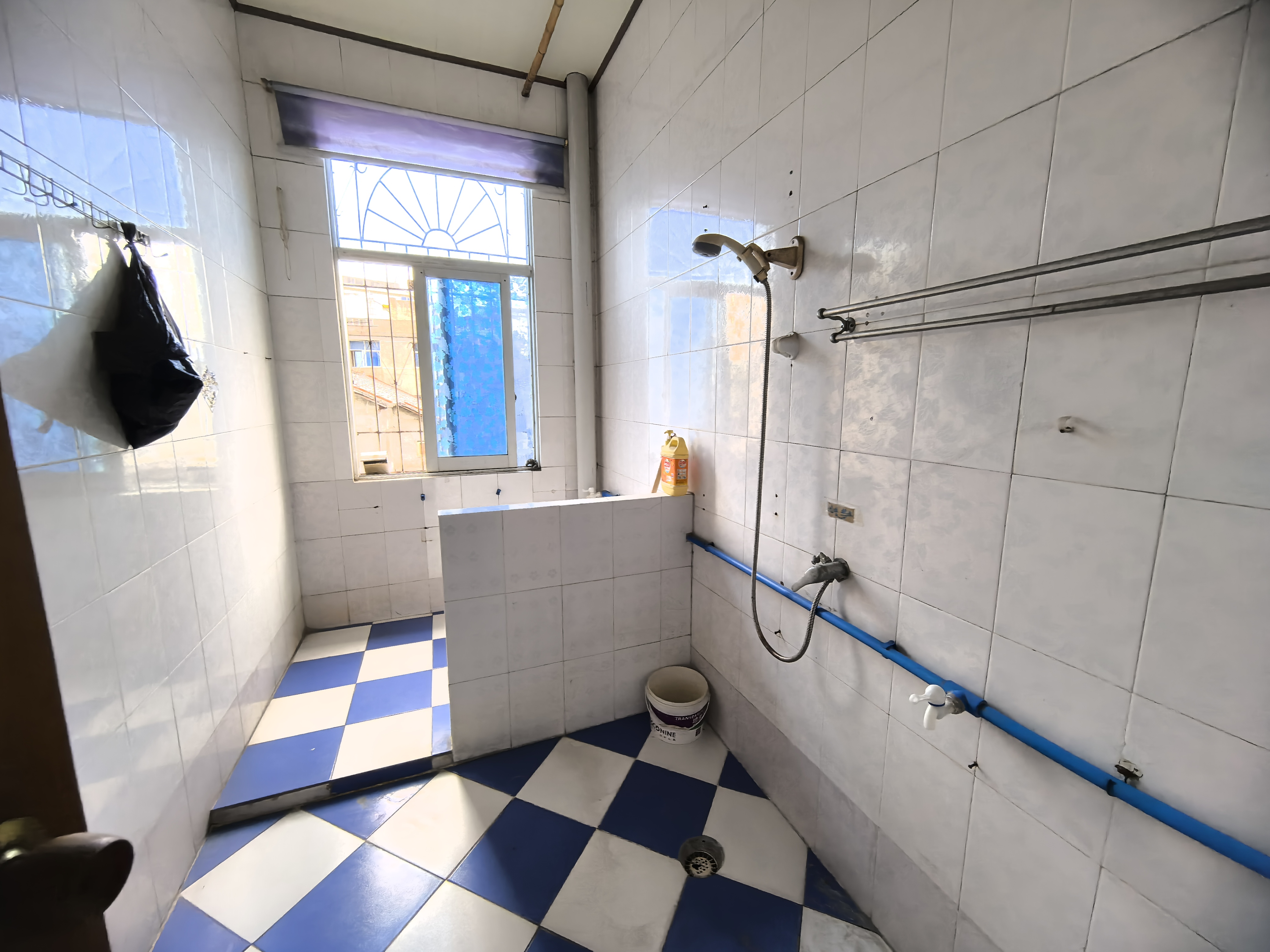 市中心散盘  10室4厅4卫    5000.0元/月室内图