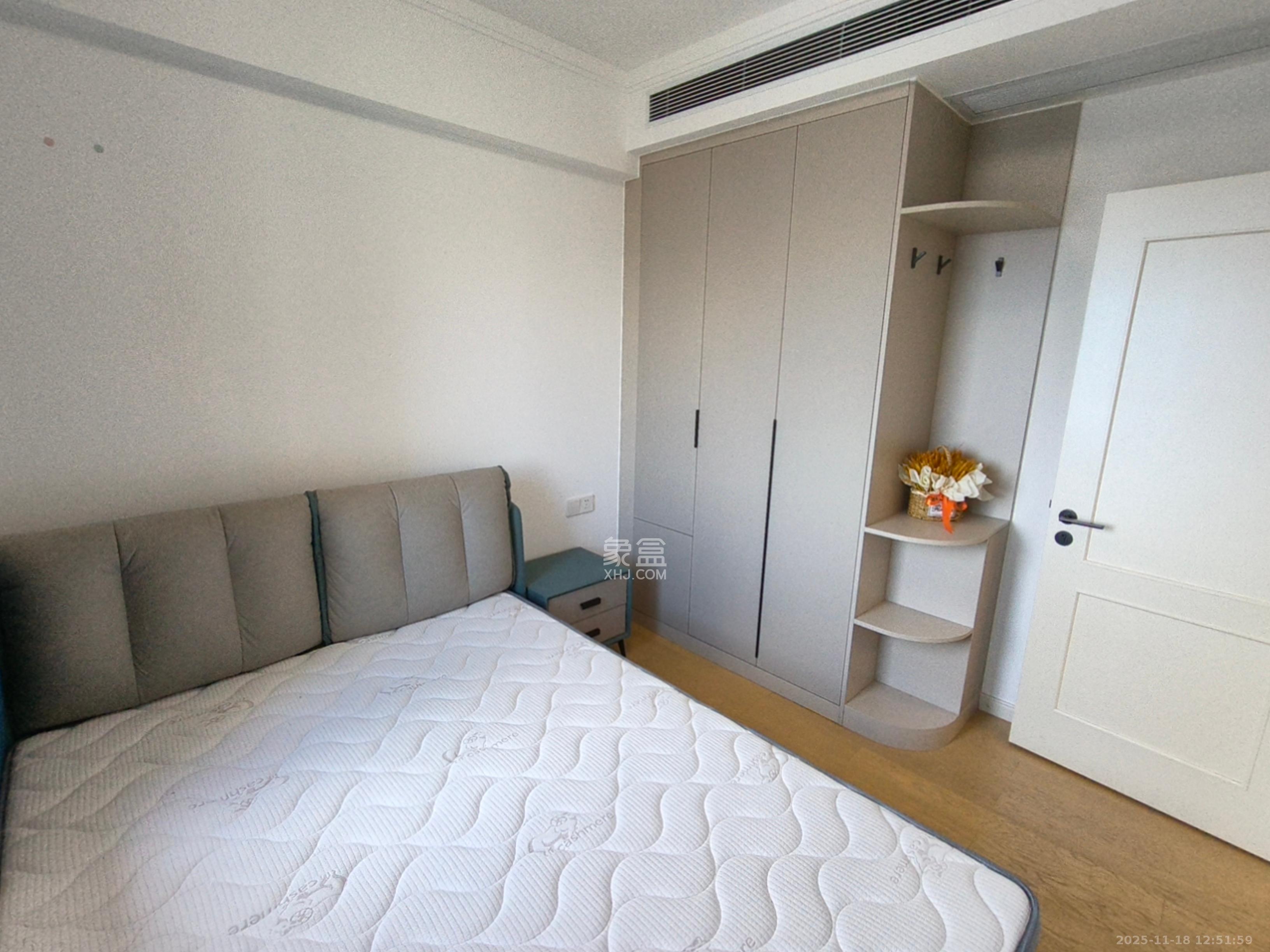 万科金色梦想C区 3室2厅2卫 3400.0元/月 万科金色梦想C区 3室2厅2卫 3400.0元/月室内图