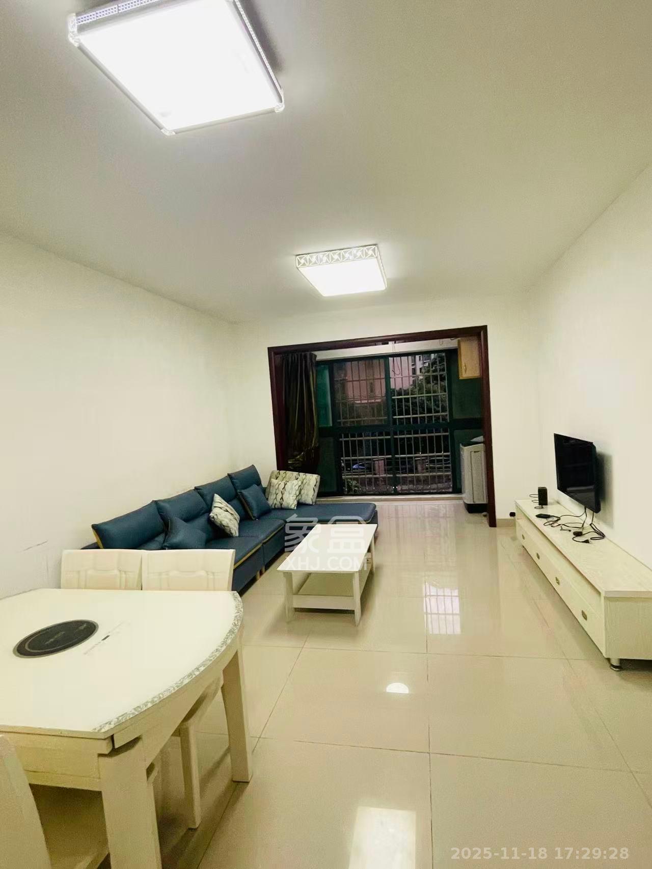 西韵佳苑 2室2厅1卫 2400.0元/月 西韵佳苑 2室2厅1卫 2400.0元/月室内图