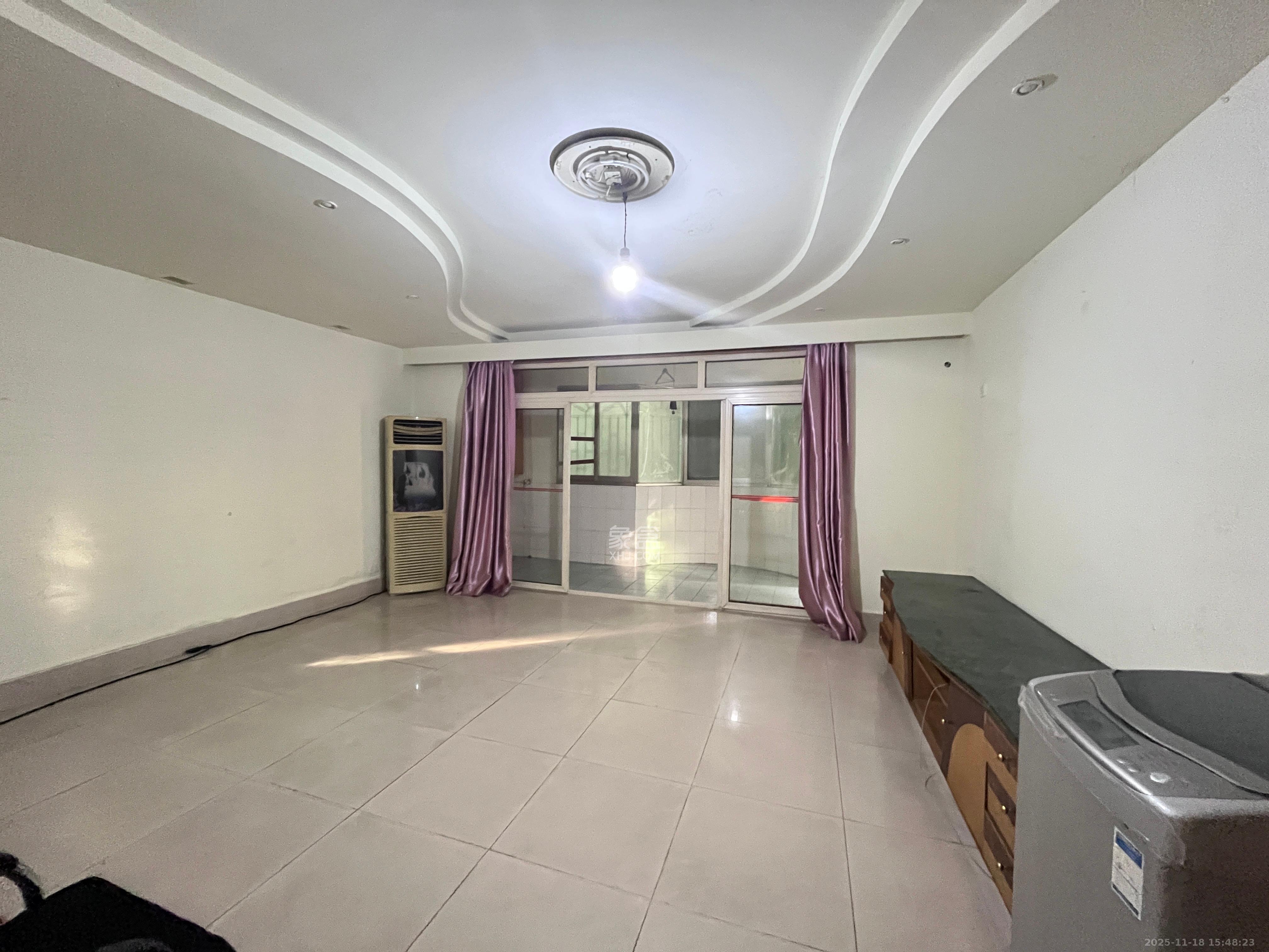 德政园 1室2厅1卫 2300.0元/月 德政园 1室2厅1卫 2300.0元/月室内图